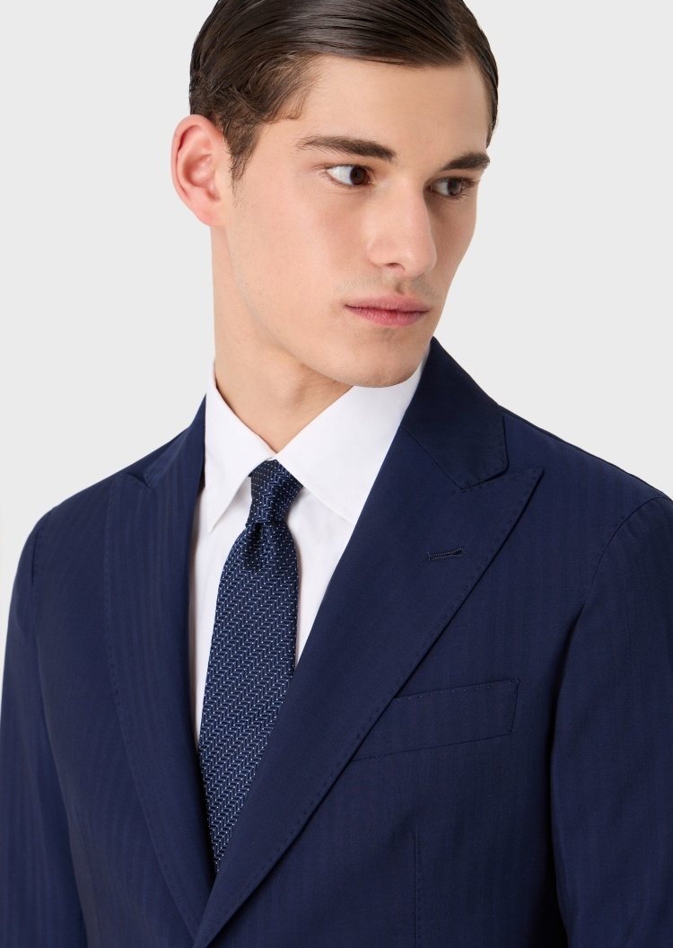 Emporio Armani 人字纹提花真丝领带