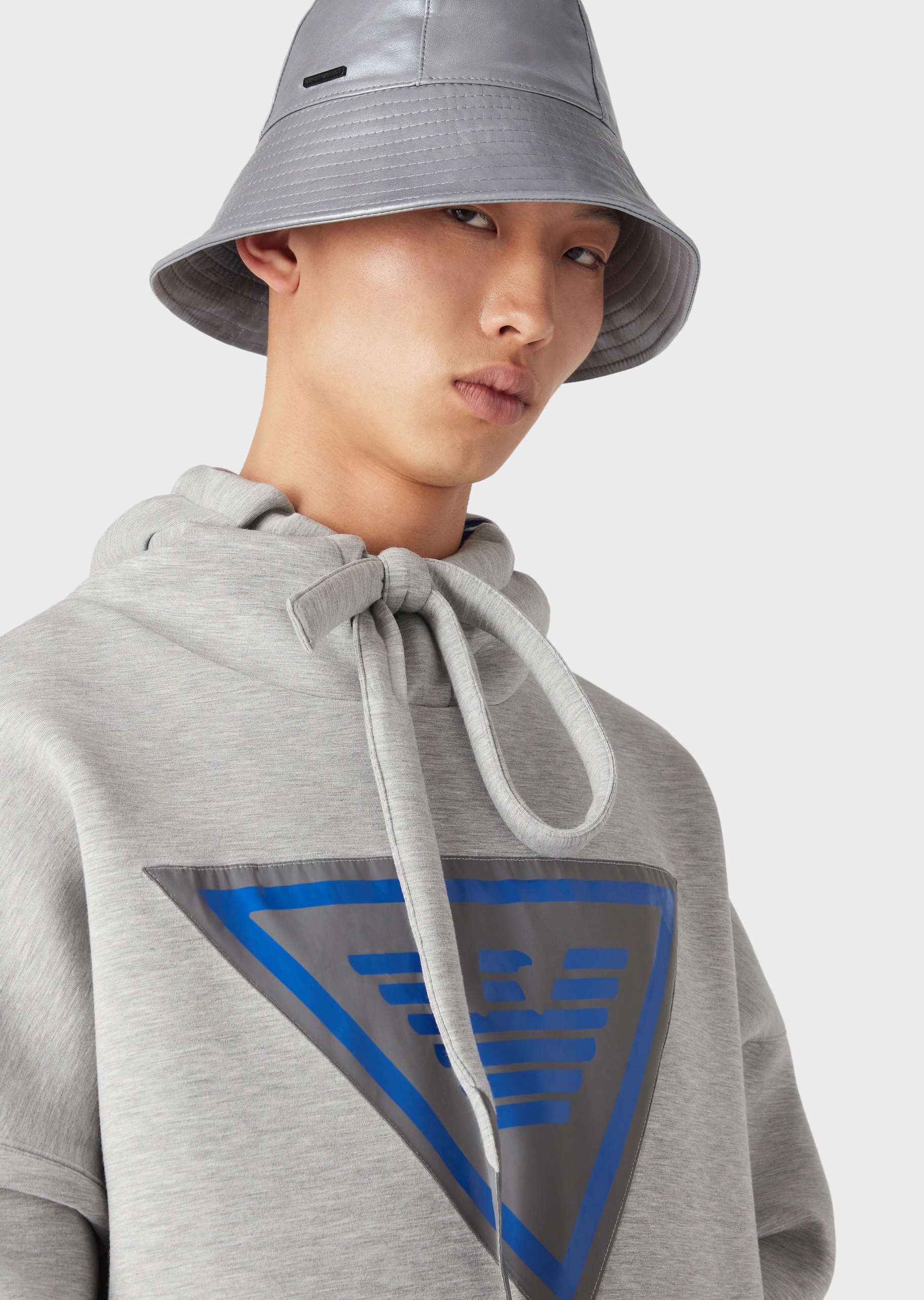 Emporio Armani 经典大贴片连帽卫衣