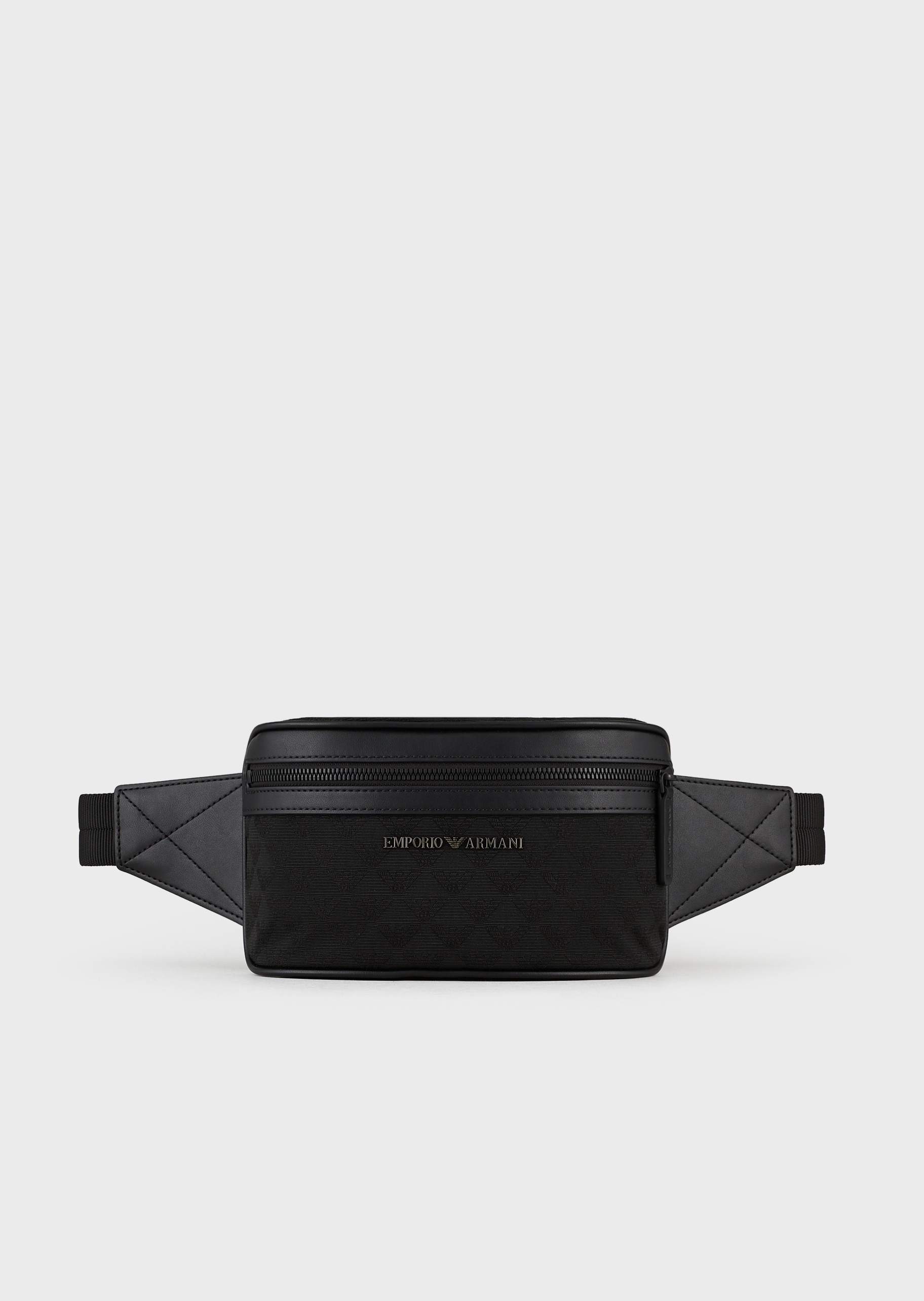 Emporio Armani 简约实用百搭腰包