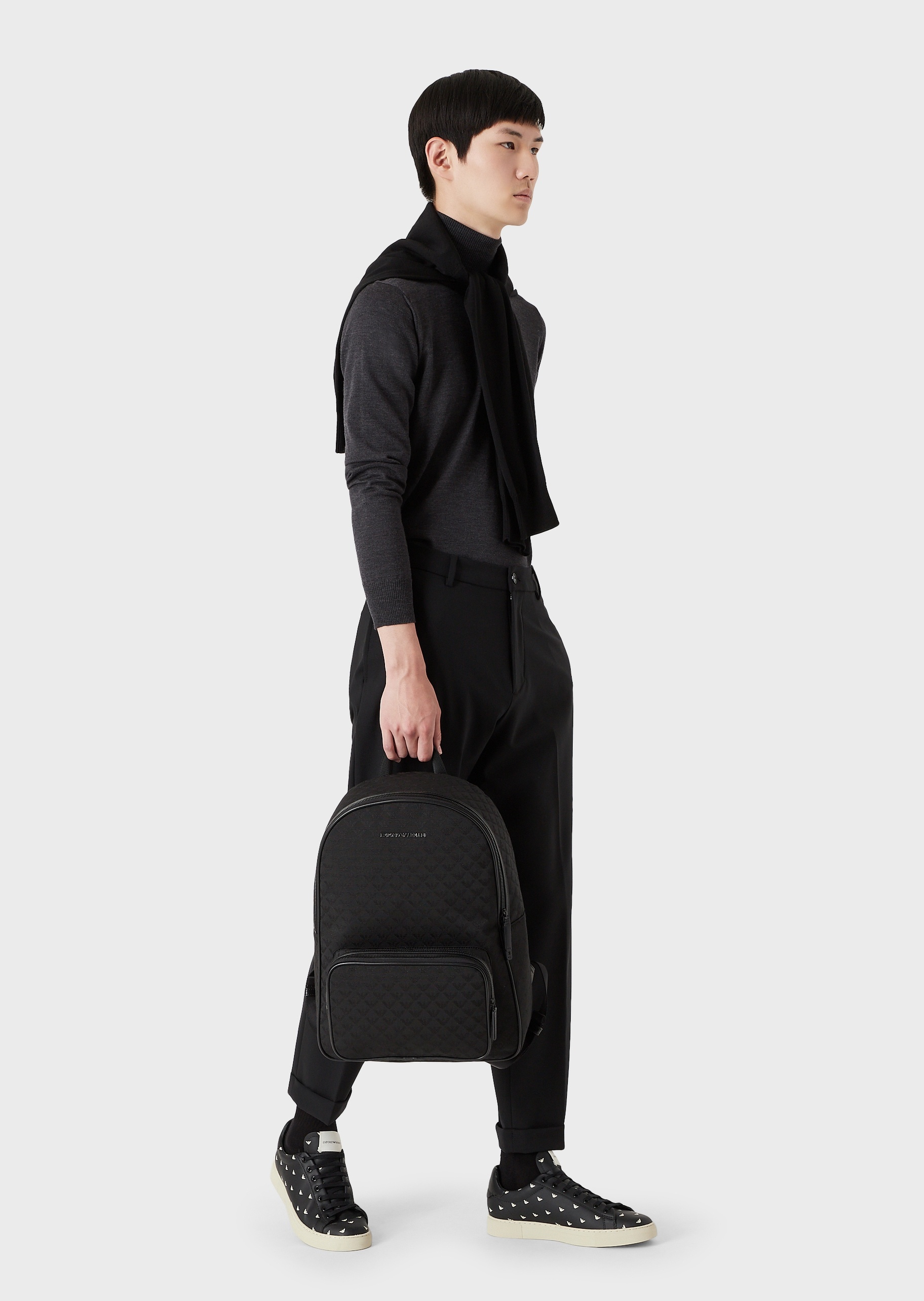 Emporio Armani 男士立体前袋鹰标双肩包