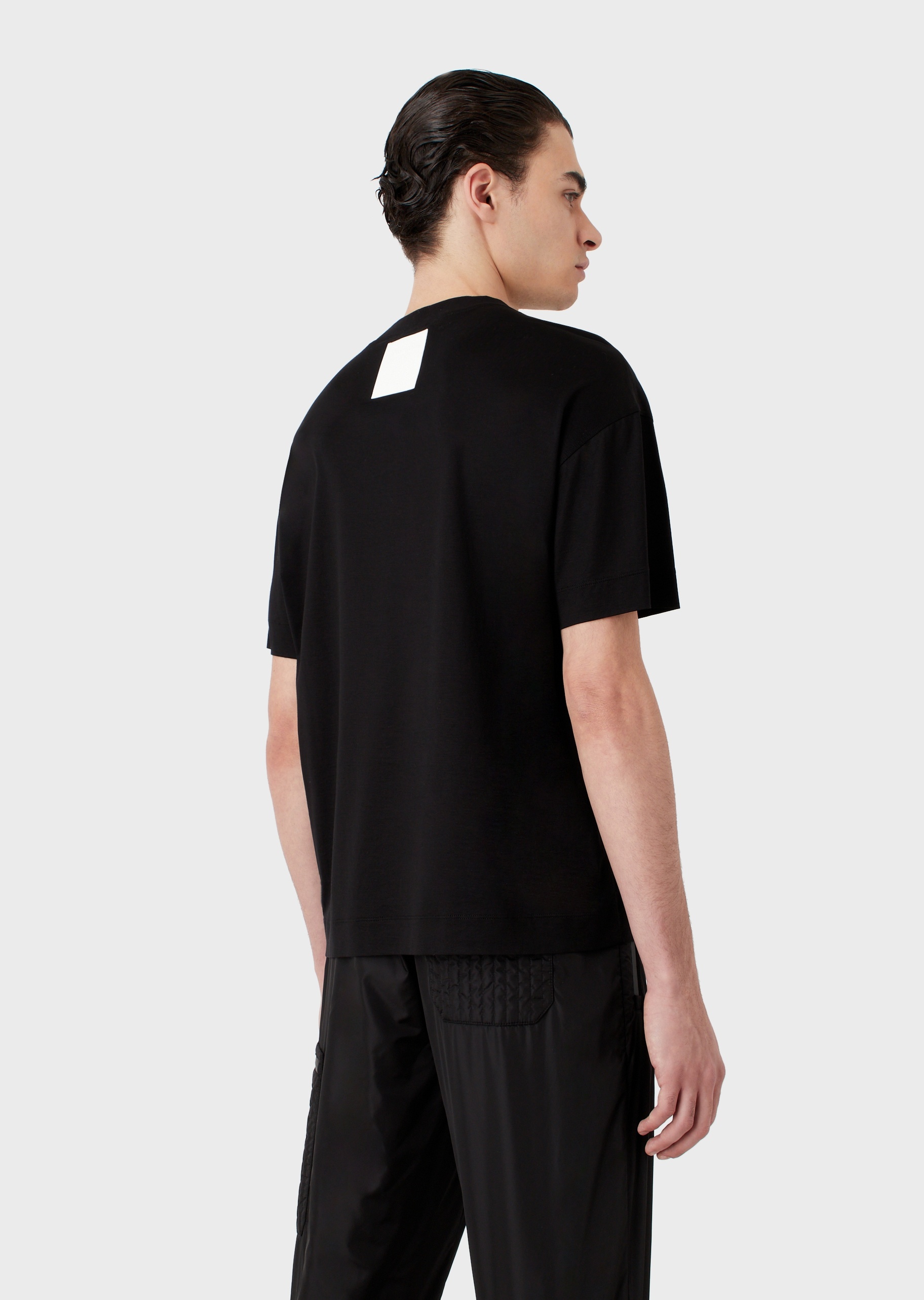 Emporio Armani 品牌压花短袖T恤