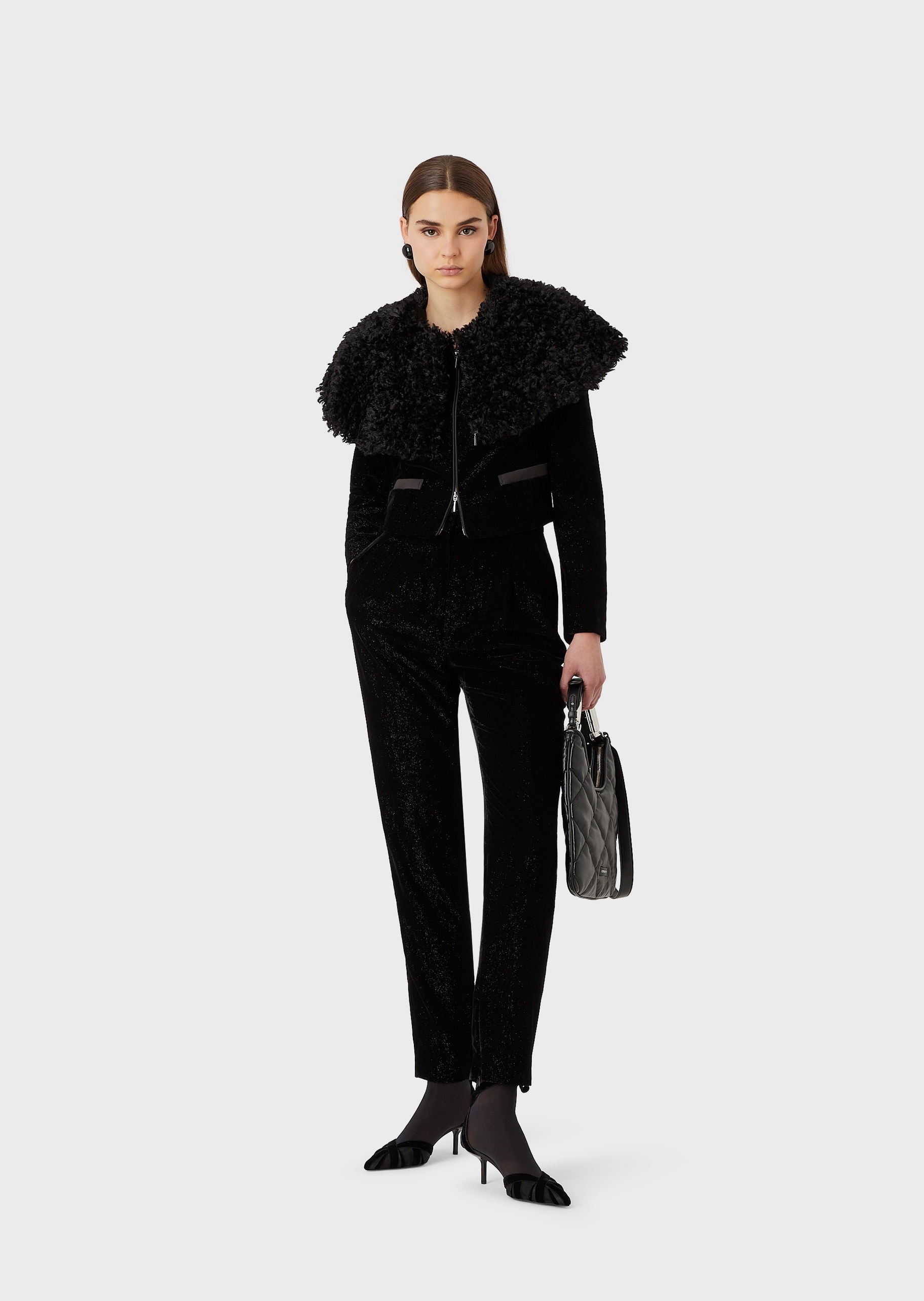 Emporio Armani 设计感时髦短大衣