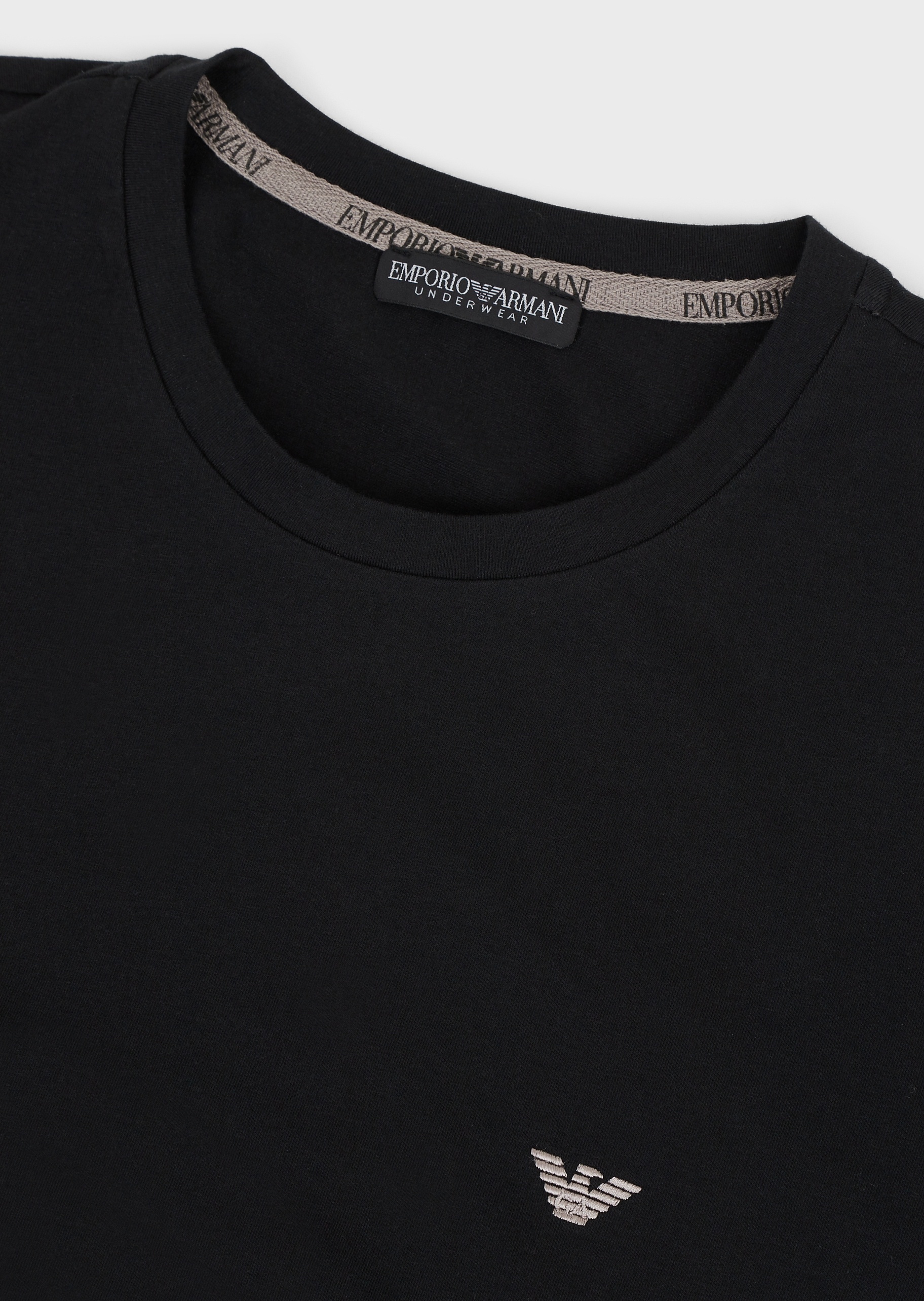 Emporio Armani 微型鹰标家居睡衣套装