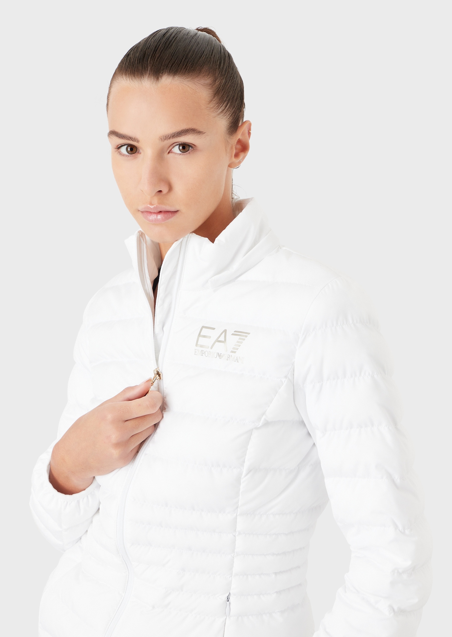 EA7 女士立体衔缝修身立领运动户外棉服