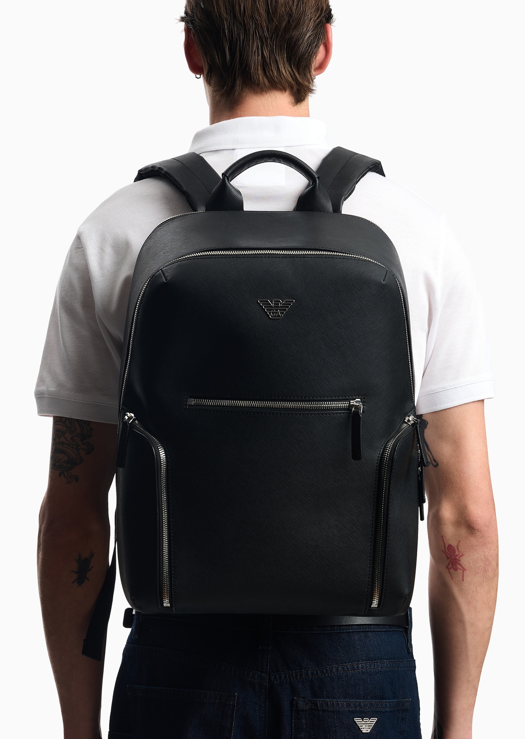 Emporio Armani 男士拉链可调节肩带十字纹手提双肩包
