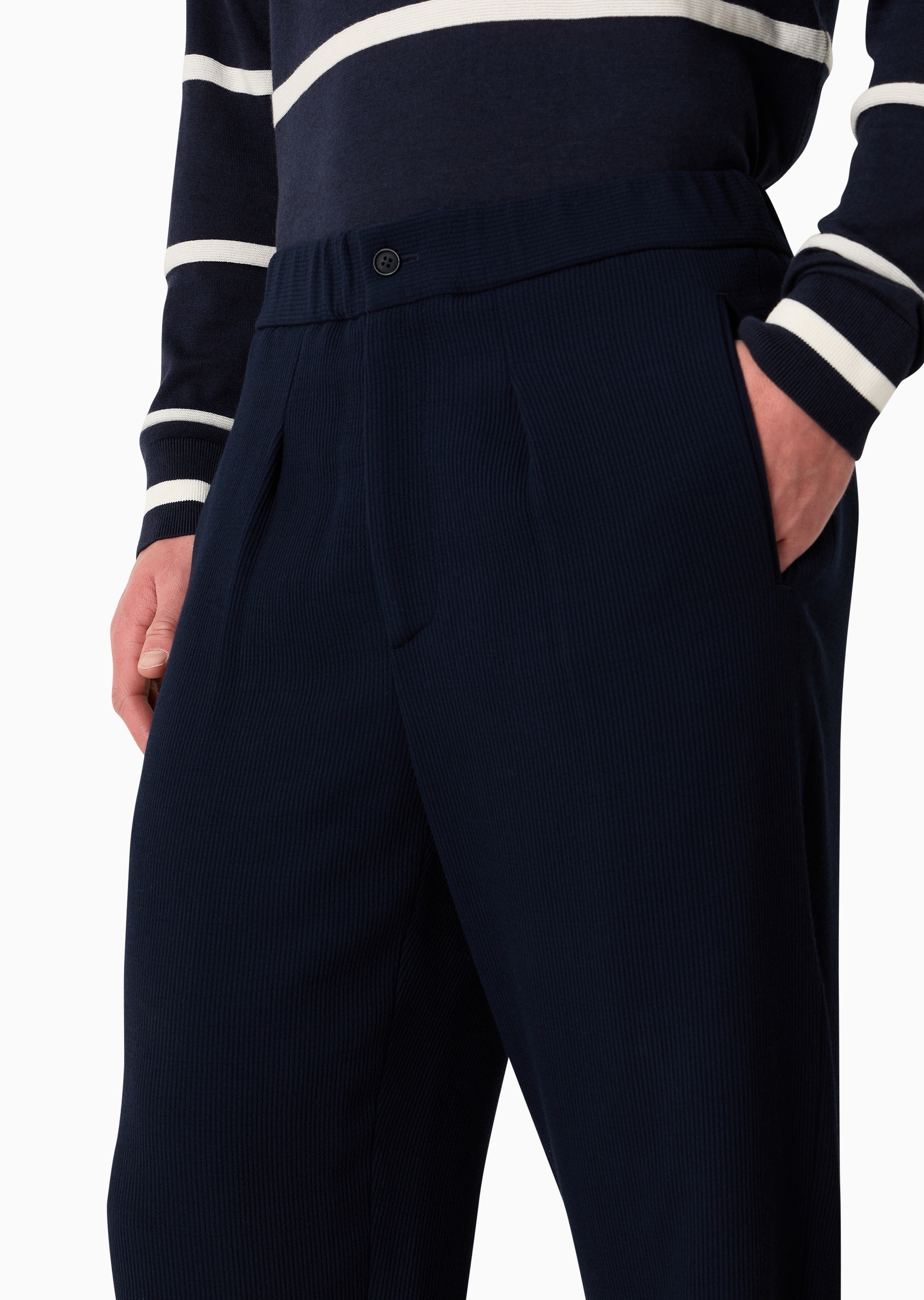 Giorgio Armani 男士绵羊毛合身长款锥形窄脚纯色休闲裤