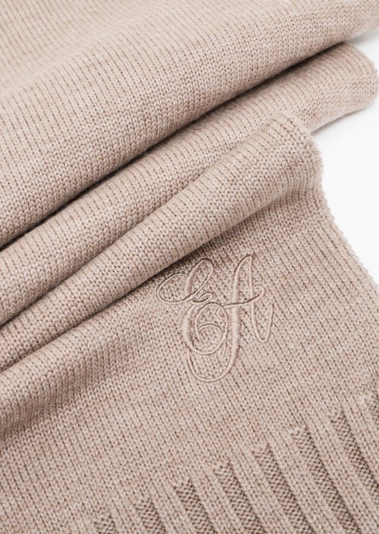 Emporio Armani 女士全绵羊毛长方形保暖刺绣纯色围巾