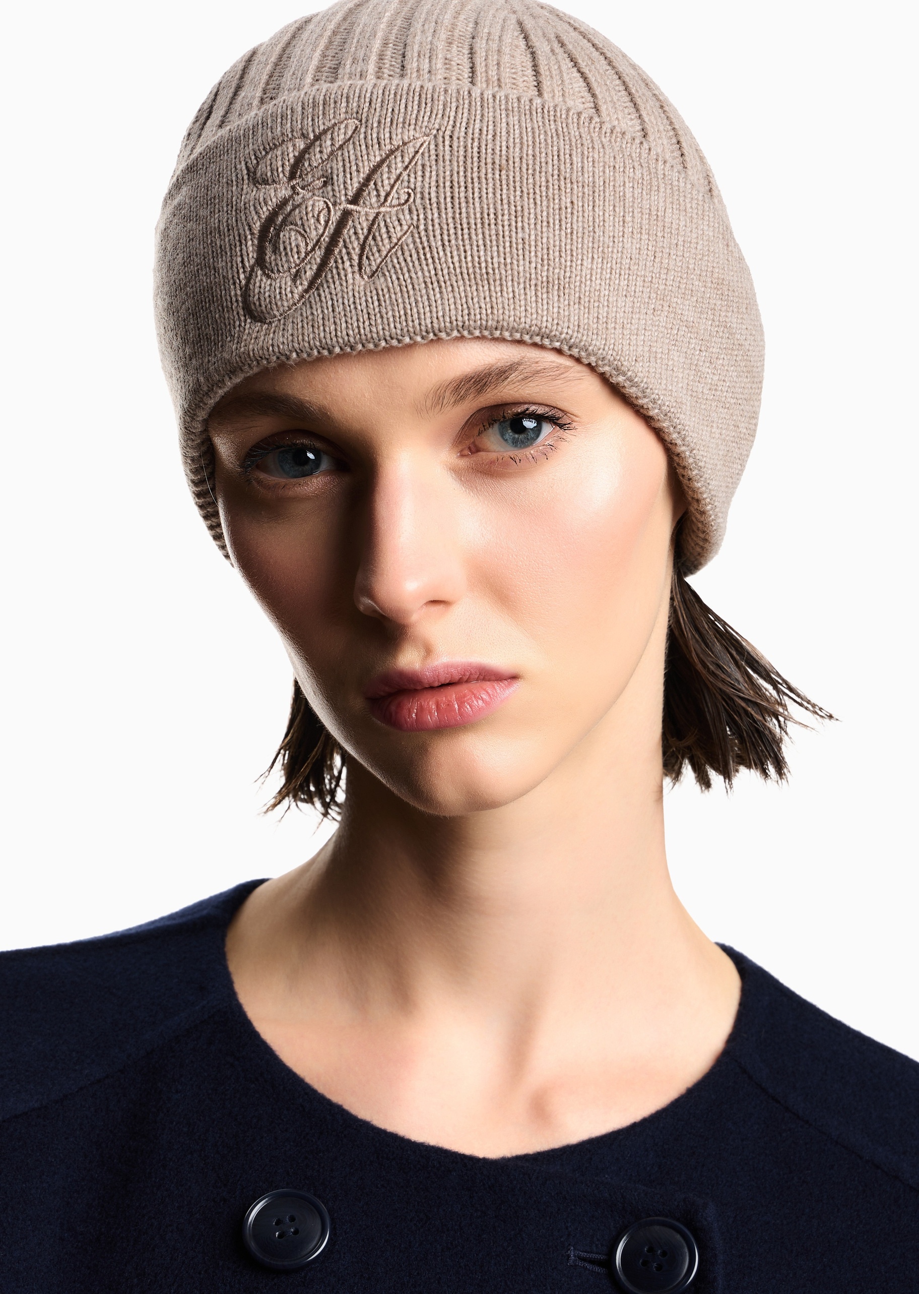 Emporio Armani 女士全绵羊毛圆顶翻边刺绣休闲针织帽