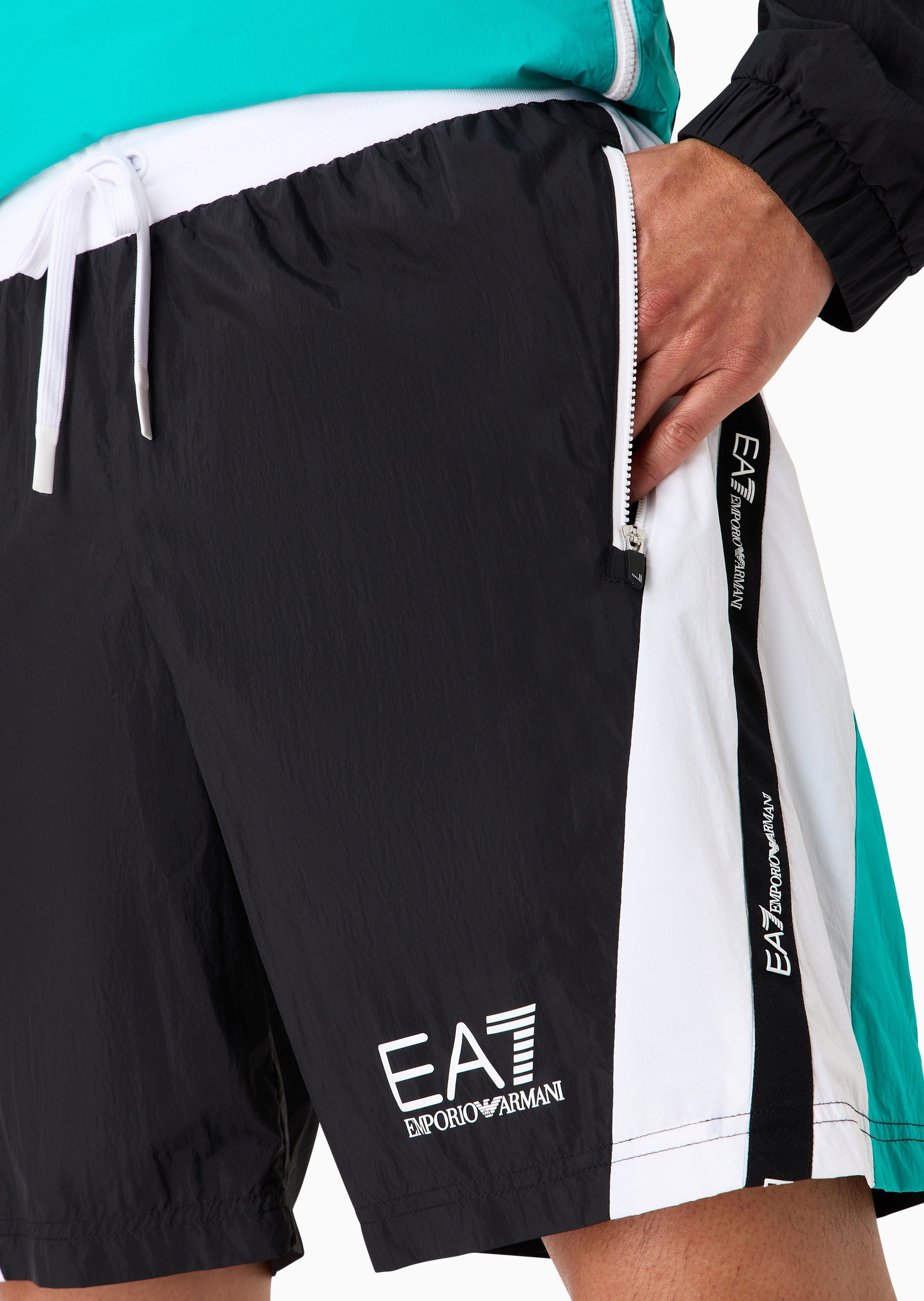 EA7 男士宽松系带腰撞色印花网球短裤