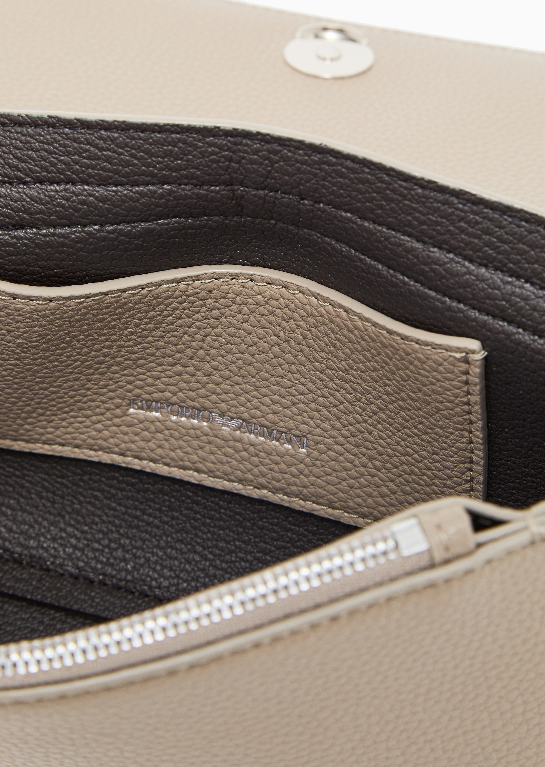 Emporio Armani 女士磁扣长方形可拆肩带通勤单肩斜挎迷你包