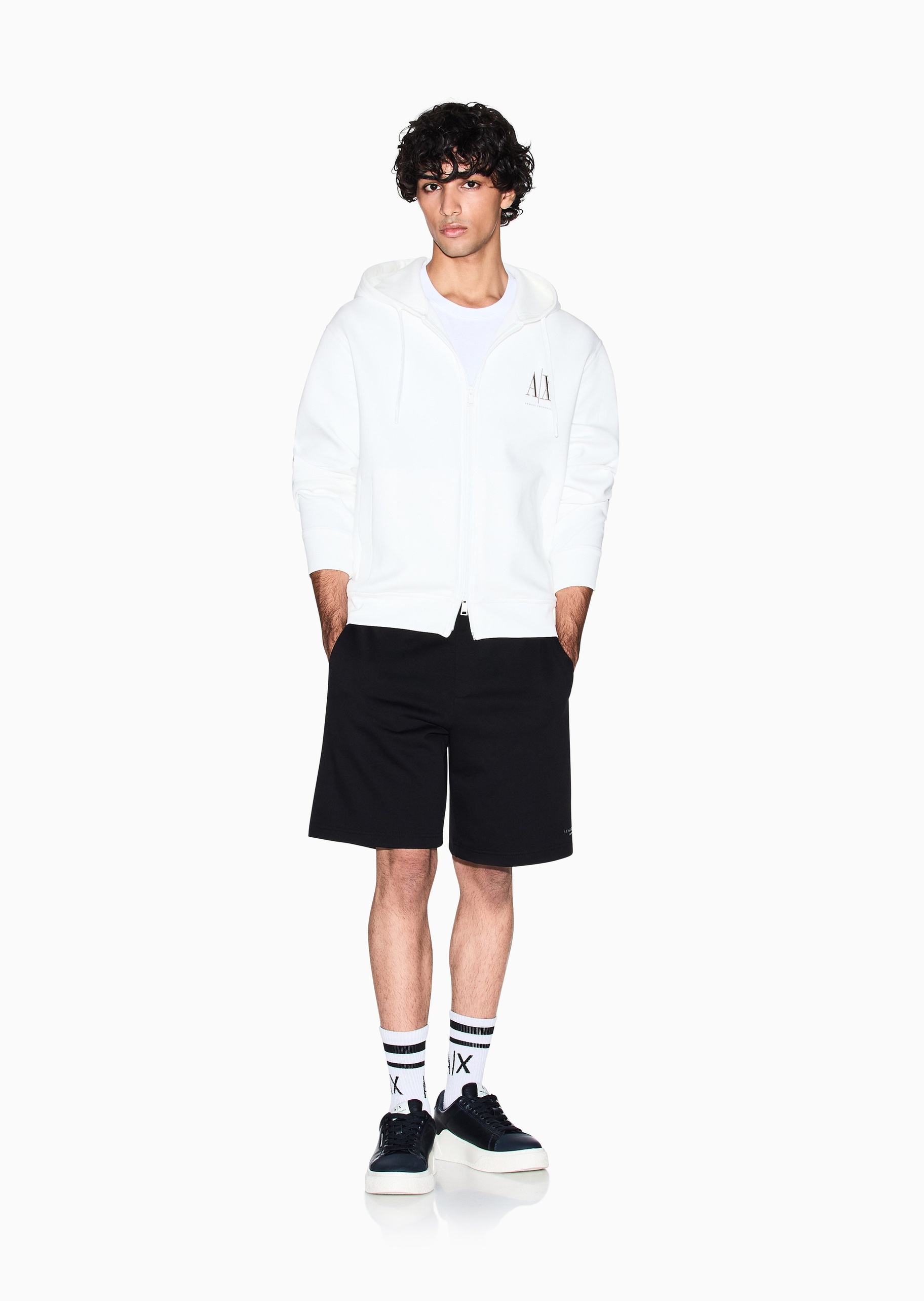 ARMANI EXCHANGE 男士纯棉系带腰直筒字母印花短裤