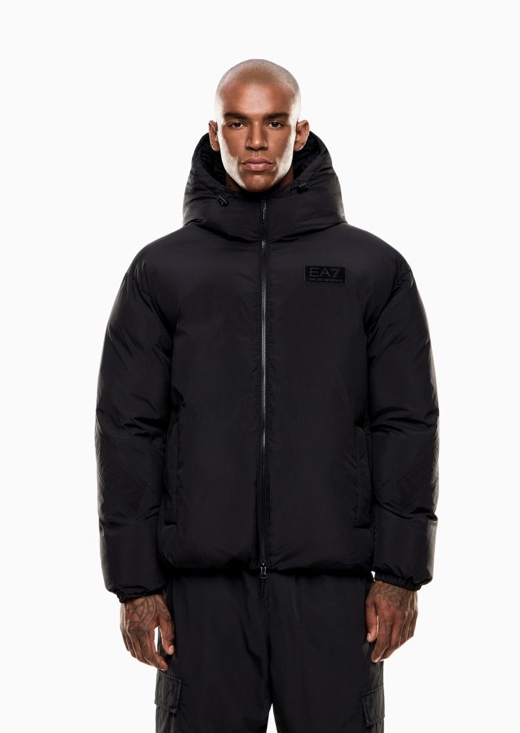 EA7 男士短款加厚长袖连帽拉链门襟标识贴片棉服