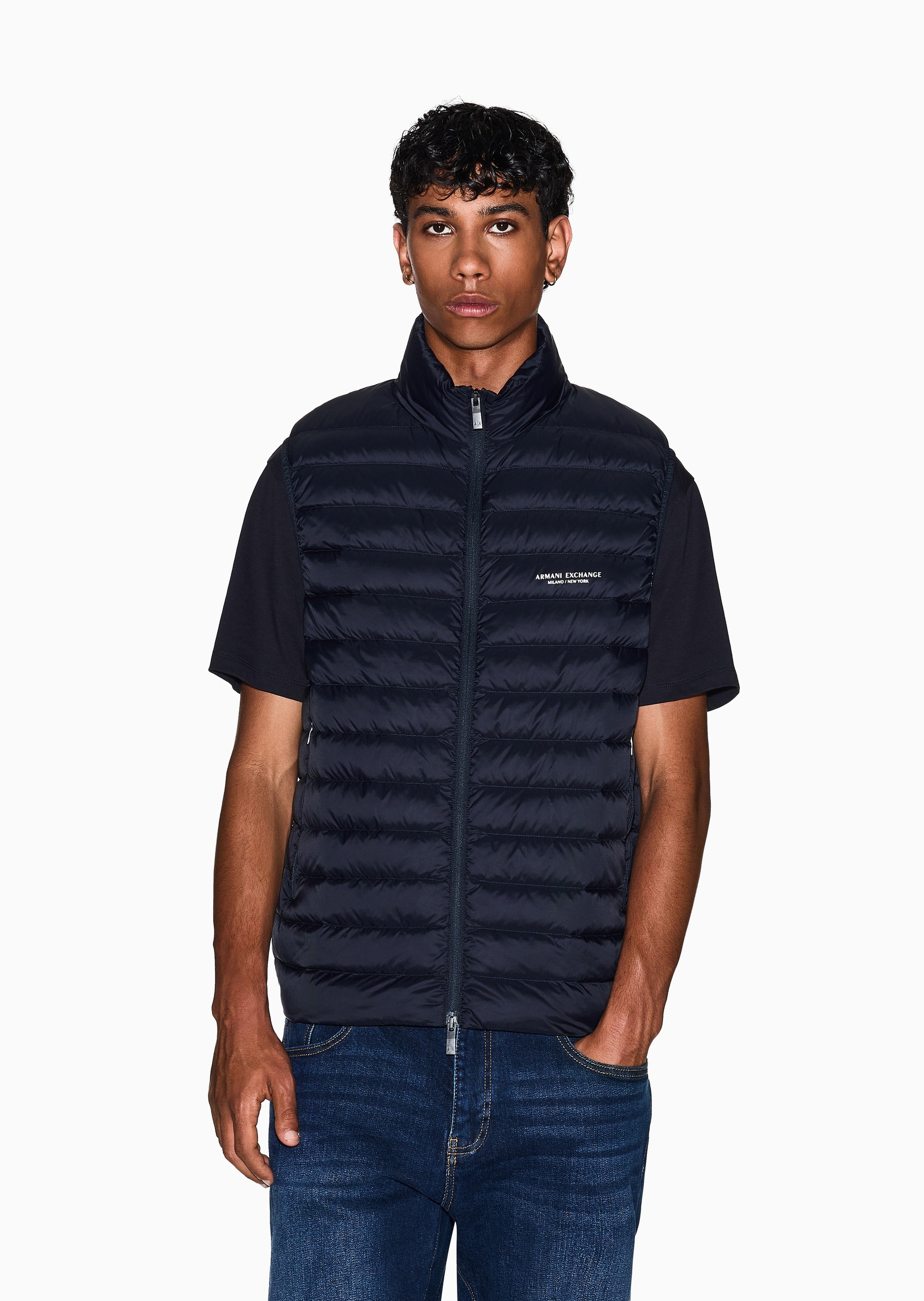 ARMANI EXCHANGE 男士90白鸭绒立领绗缝羽绒马甲外套