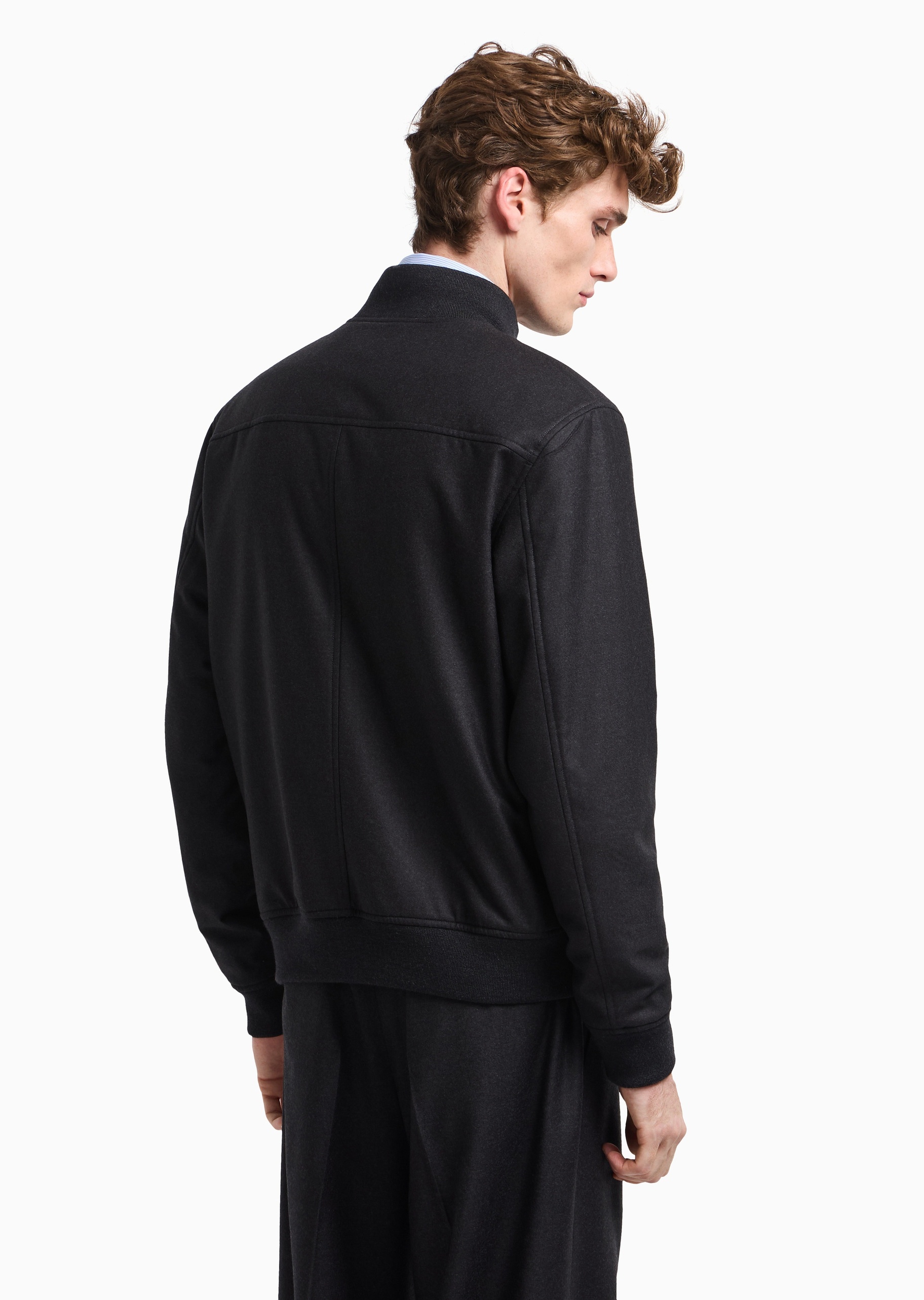 Emporio Armani 男士短款轻薄全绵羊毛长袖立领纽扣门襟棉服