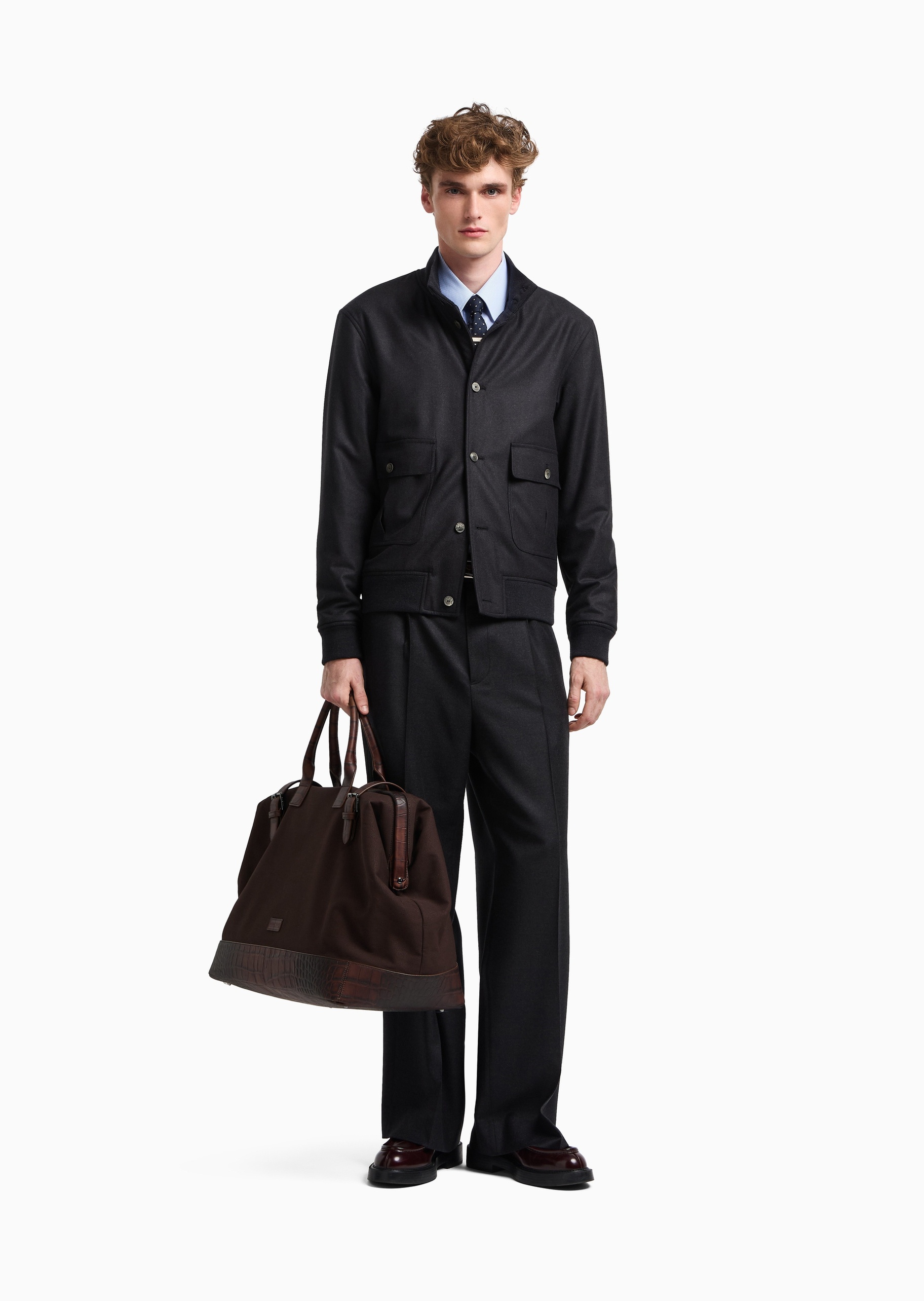 Emporio Armani 男士短款轻薄全绵羊毛长袖立领纽扣门襟棉服