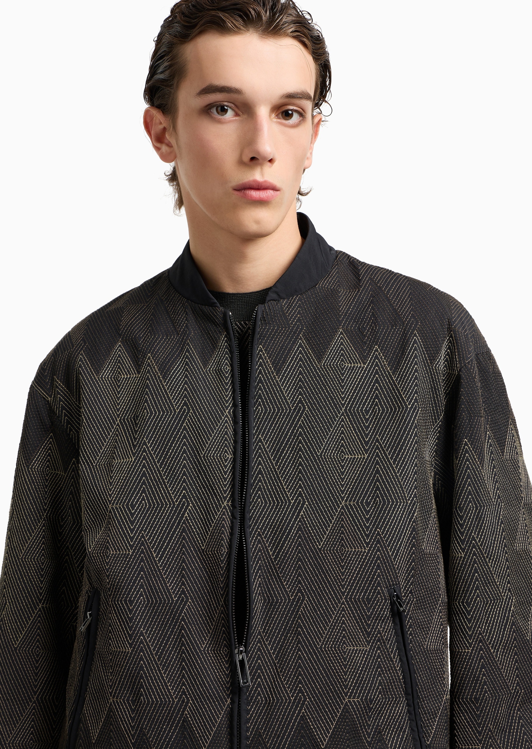 Emporio Armani 男士短款轻薄长袖棒球领通体刺绣棉服