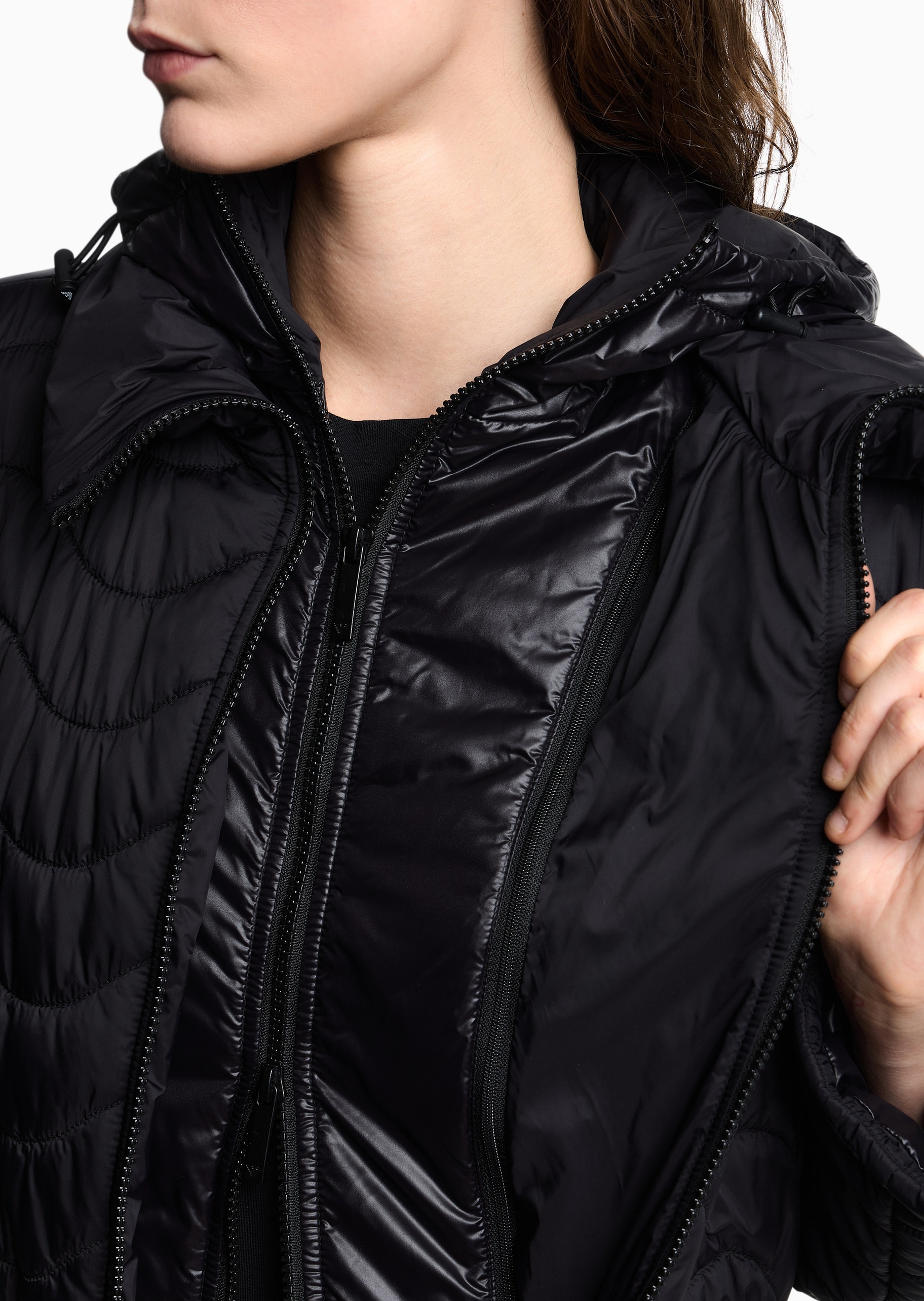 Emporio Armani 女士长袖长款轻薄连帽纯色收腰拉链棉服