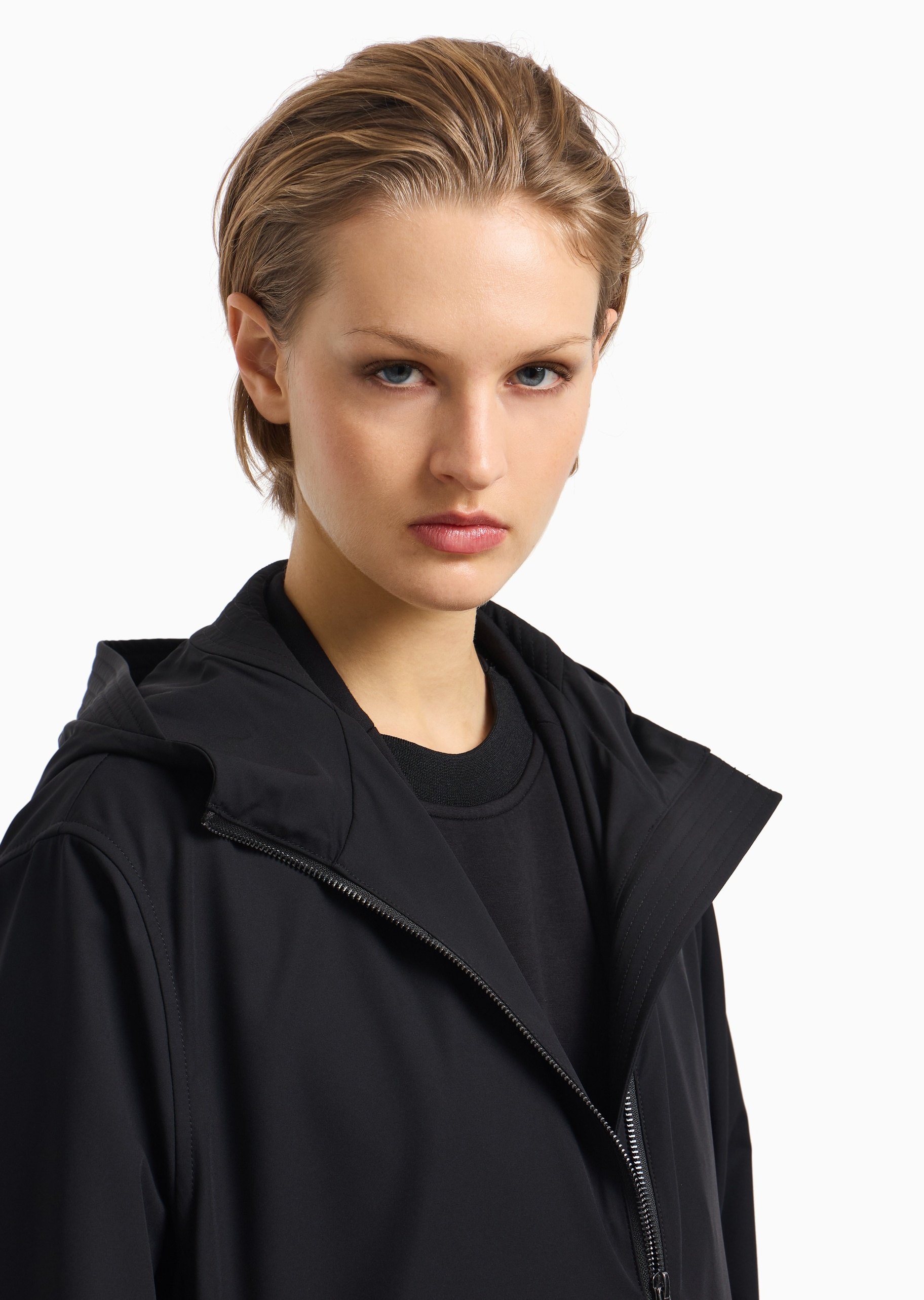 Emporio Armani 女士宽松长袖连帽休闲拉链门襟棉服