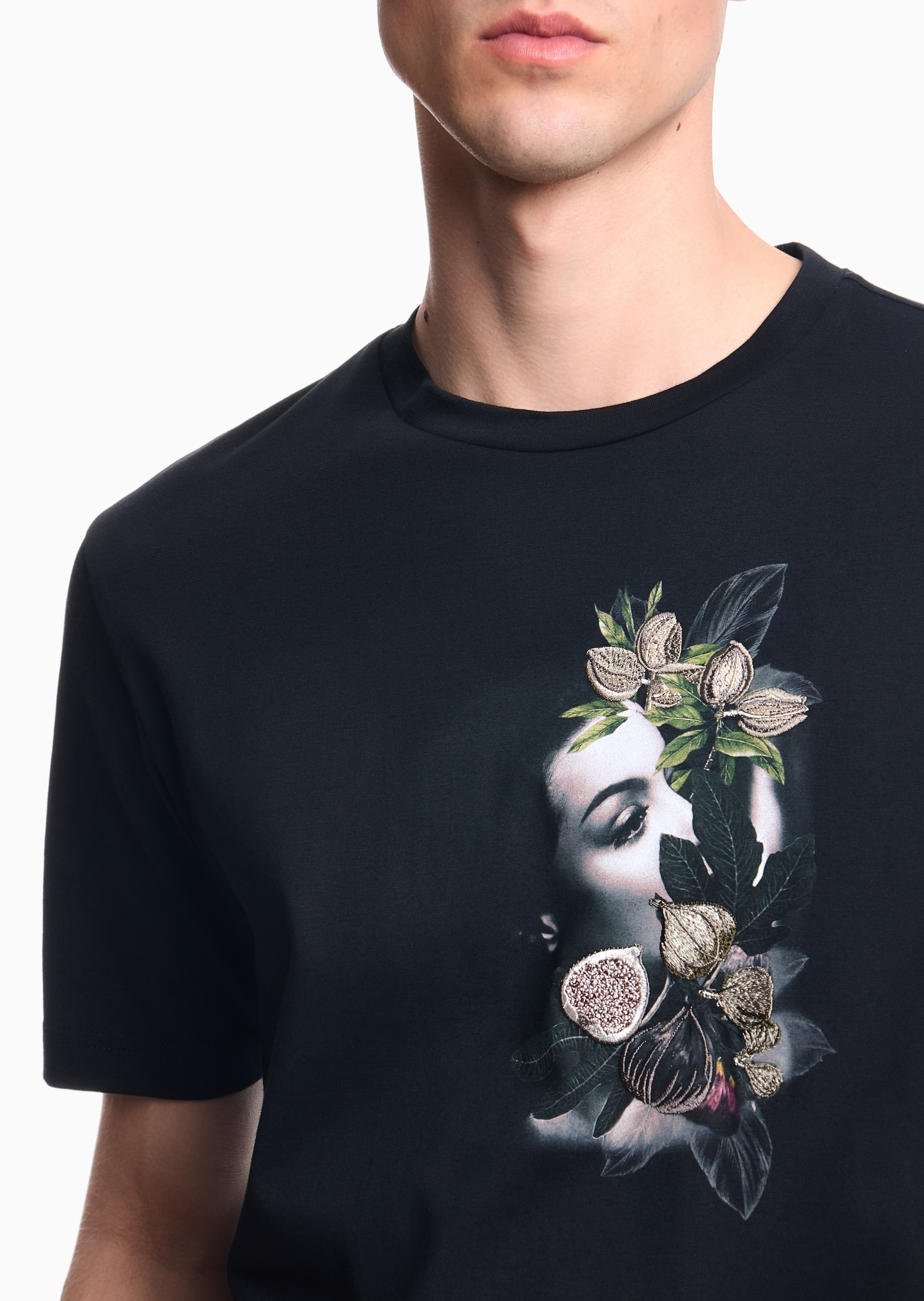 Emporio Armani 男士全棉合身短袖圆领植物刺绣印花T恤衫
