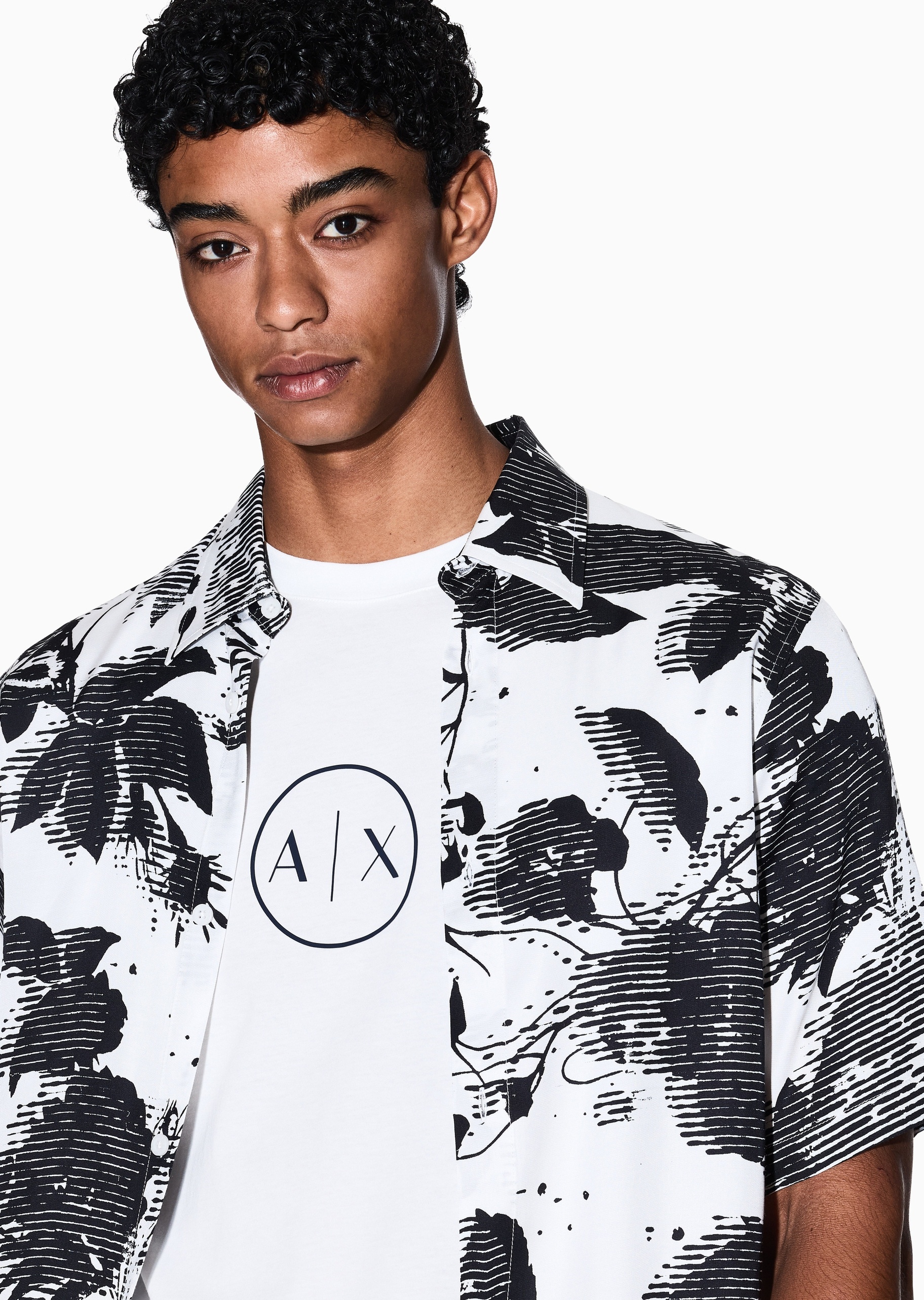 ARMANI EXCHANGE 男士纯棉合身短袖圆领正肩印花轻薄T恤衫