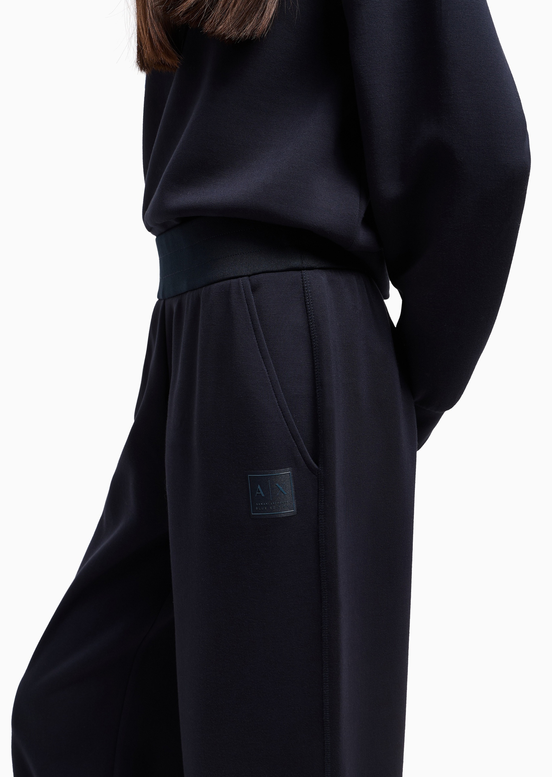 ARMANI EXCHANGE 女士宽松长款直筒垂坠感纯色休闲裤