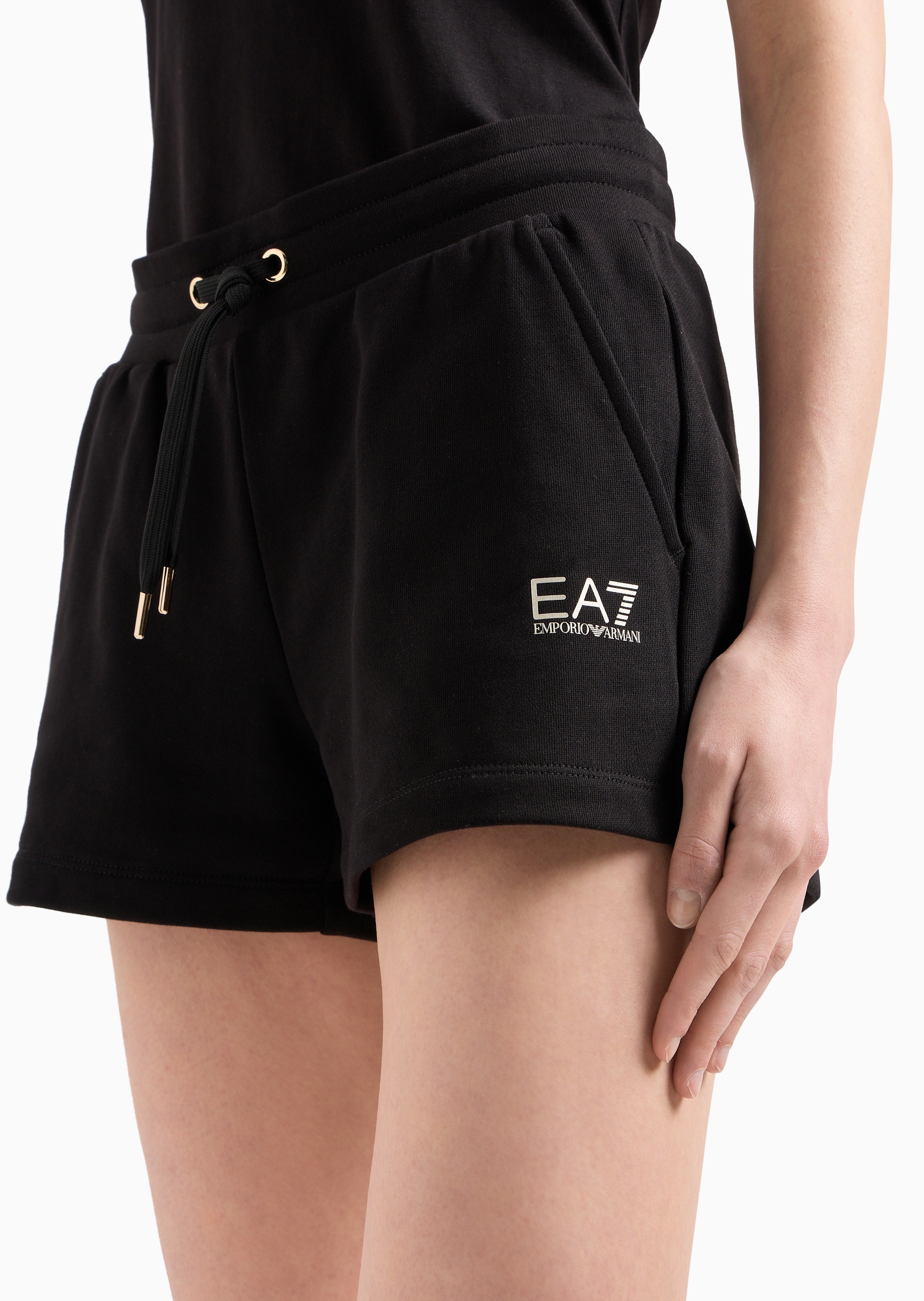 EA7 女士全棉合身系带腰印花健身训练短裤