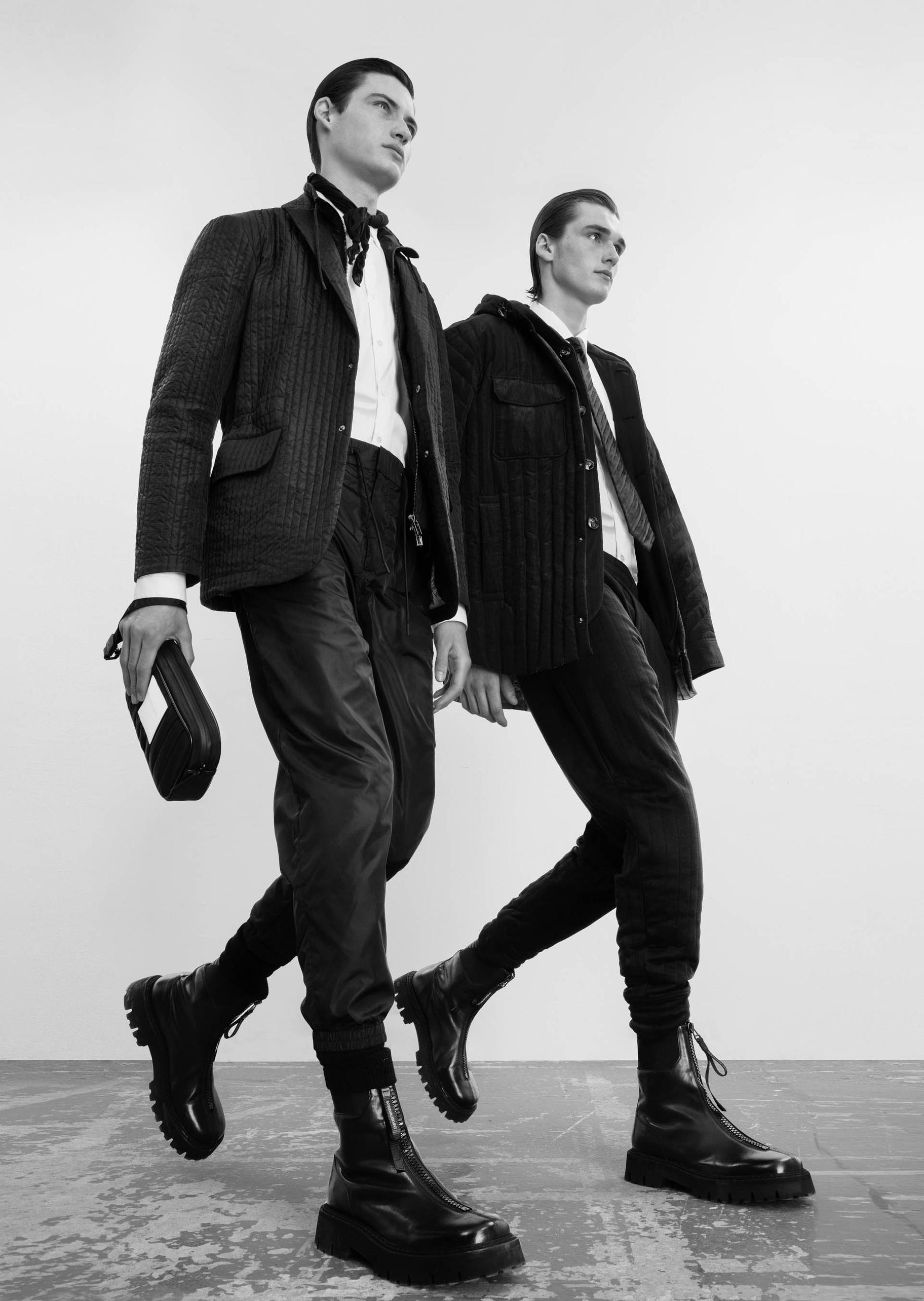 Emporio Armani 男士棉质微弹修身长袖翻领纯色衬衫