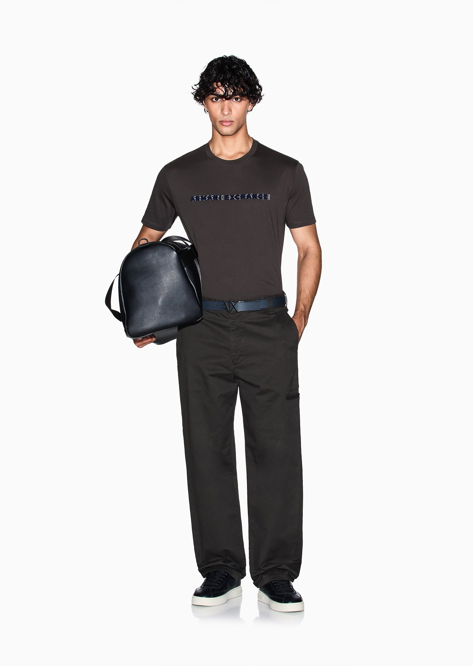 ARMANI EXCHANGE 男士纯棉合身短袖圆领正肩字母标识轻薄T恤