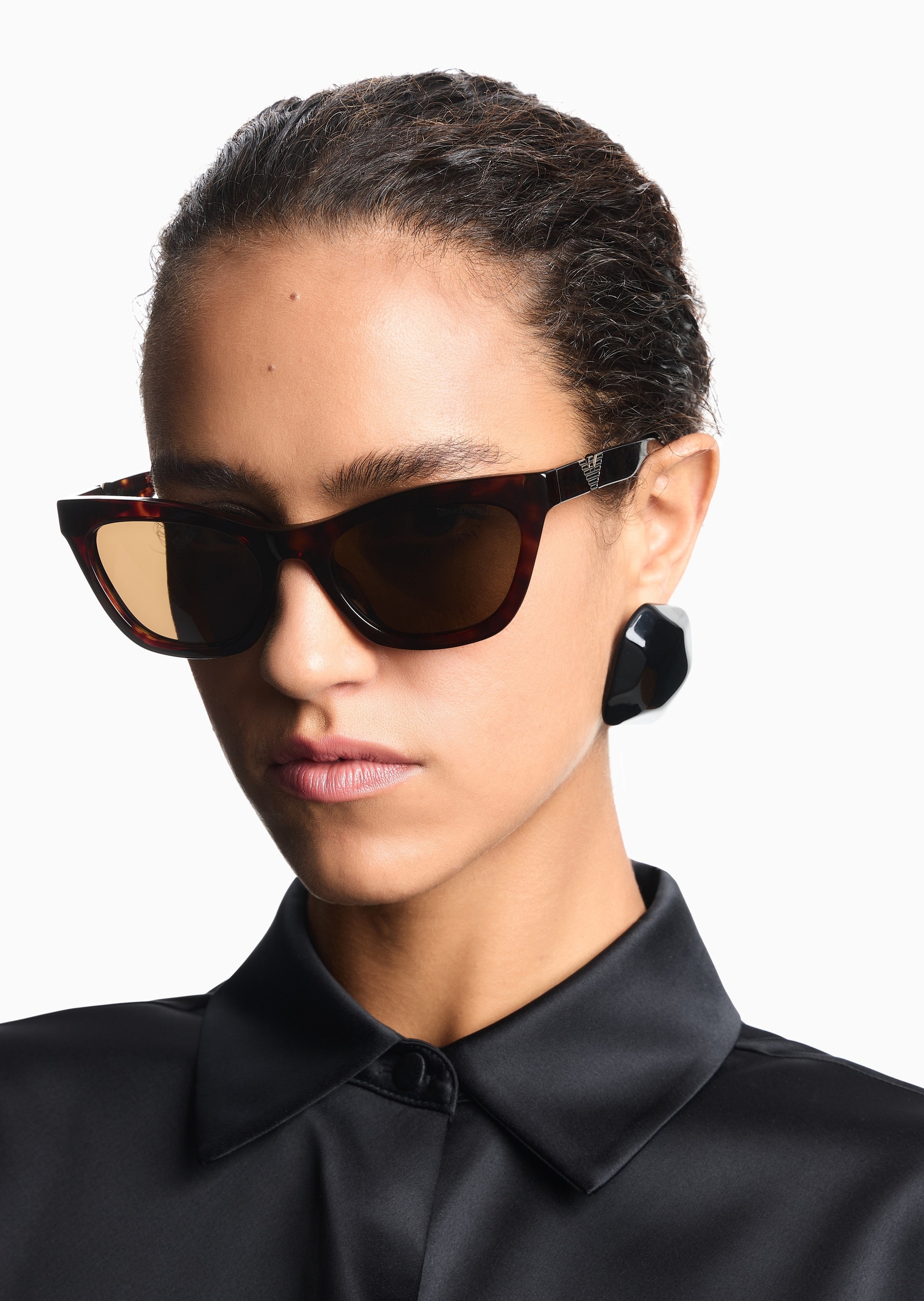 Emporio Armani 女士猫眼形粗框波形鹰标太阳眼镜墨镜