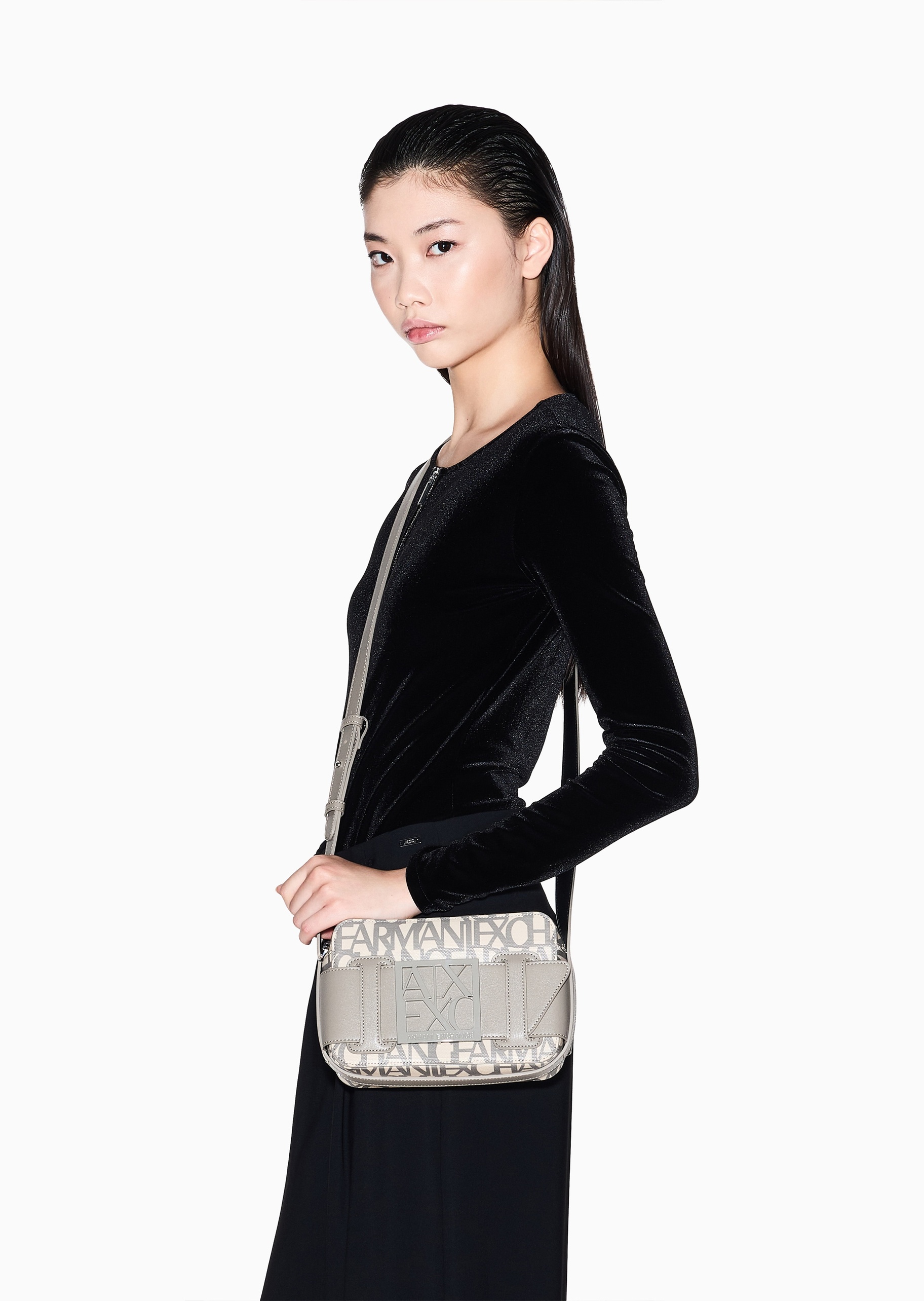 ARMANI EXCHANGE 女士老花休闲通勤拉链单肩斜挎包