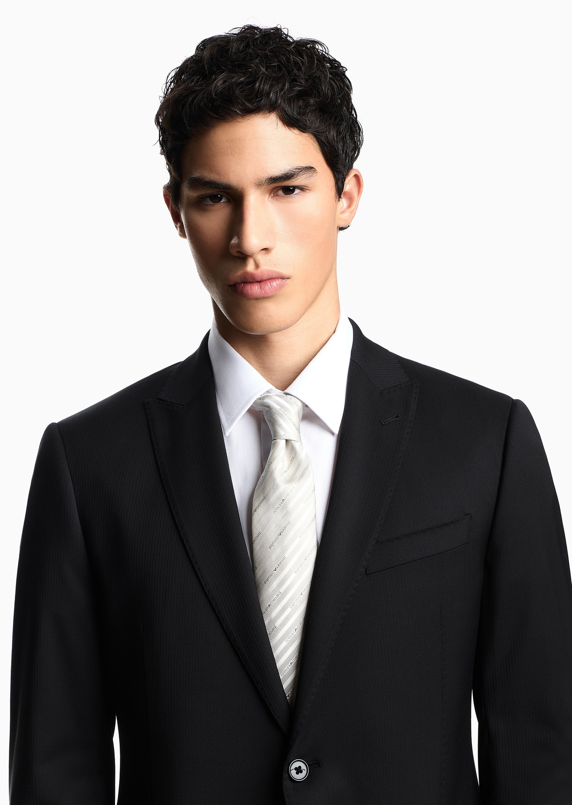 Emporio Armani 男士桑蚕丝手打箭头型斜条纹领带
