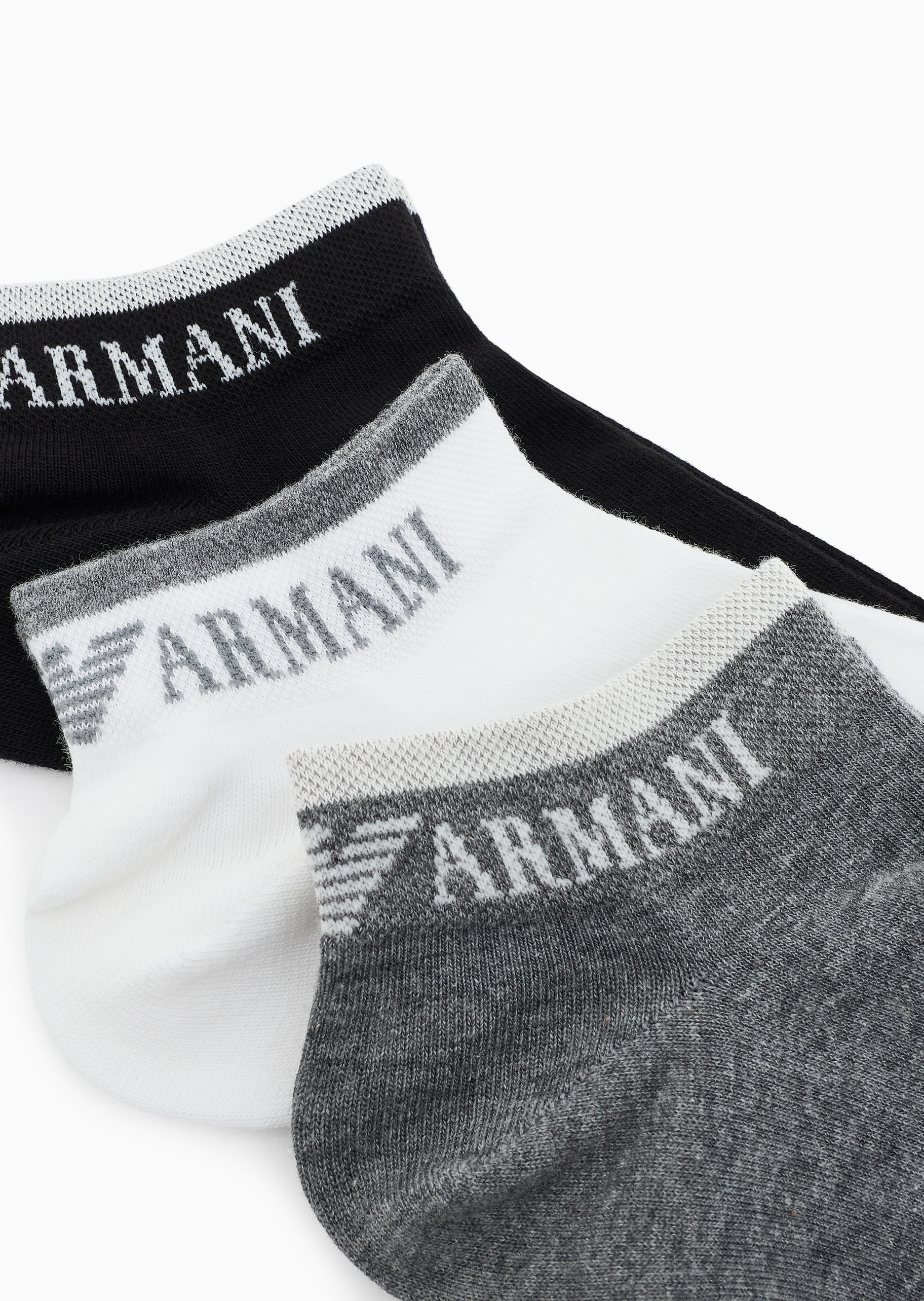 Emporio Armani 女士三双装提花标识耐穿运动船袜短棉袜