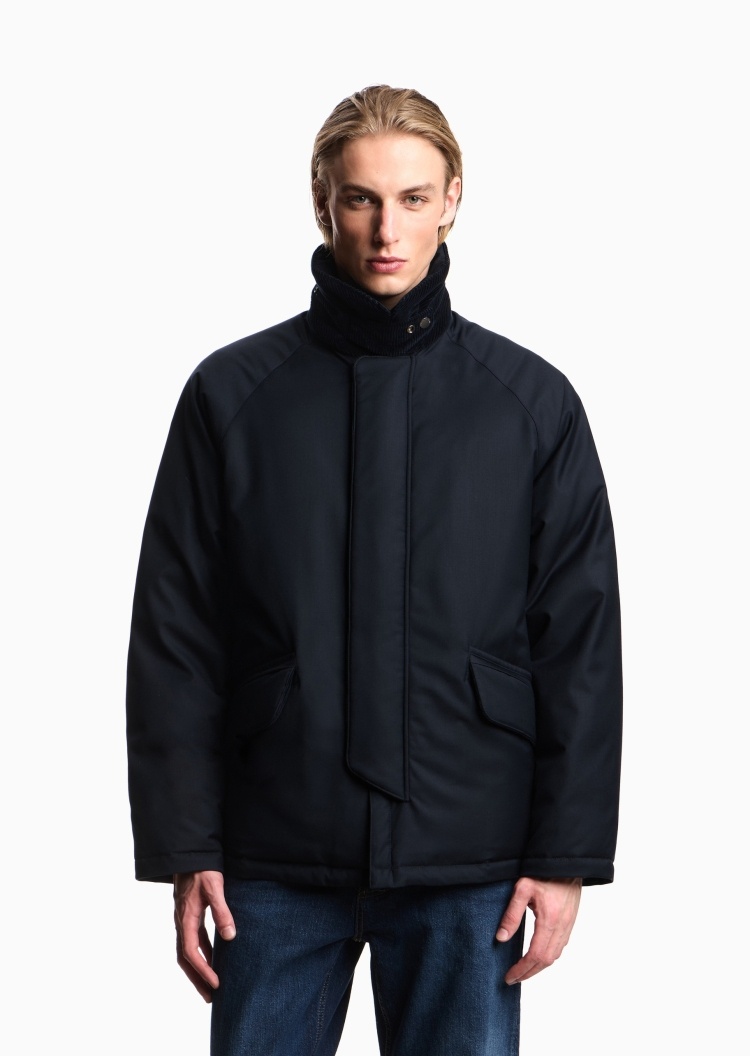 Emporio Armani 男士长袖翻领绗缝工装风通勤直身羽绒服