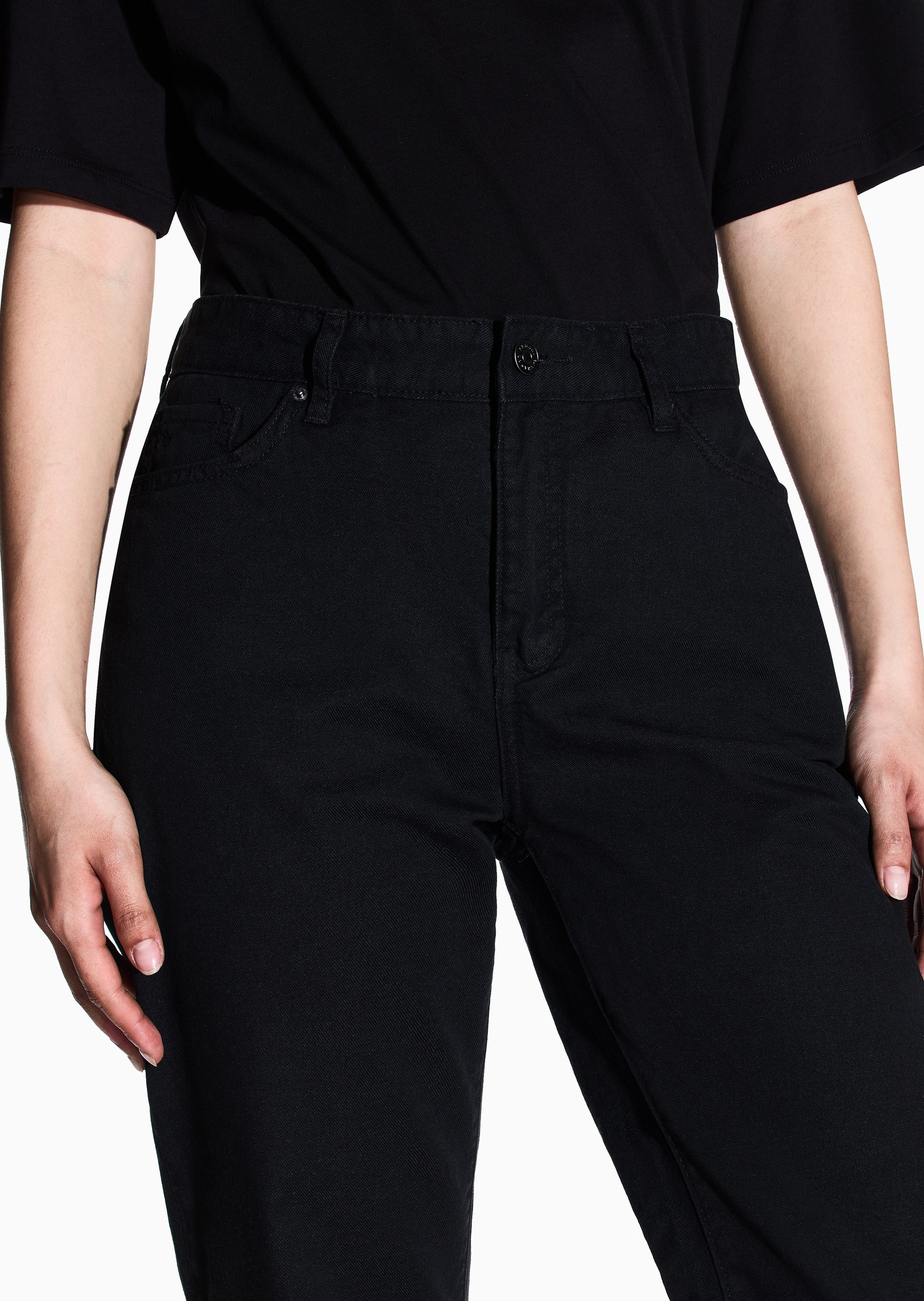 ARMANI EXCHANGE 女士棉质合身中腰九分锥形直脚牛仔裤