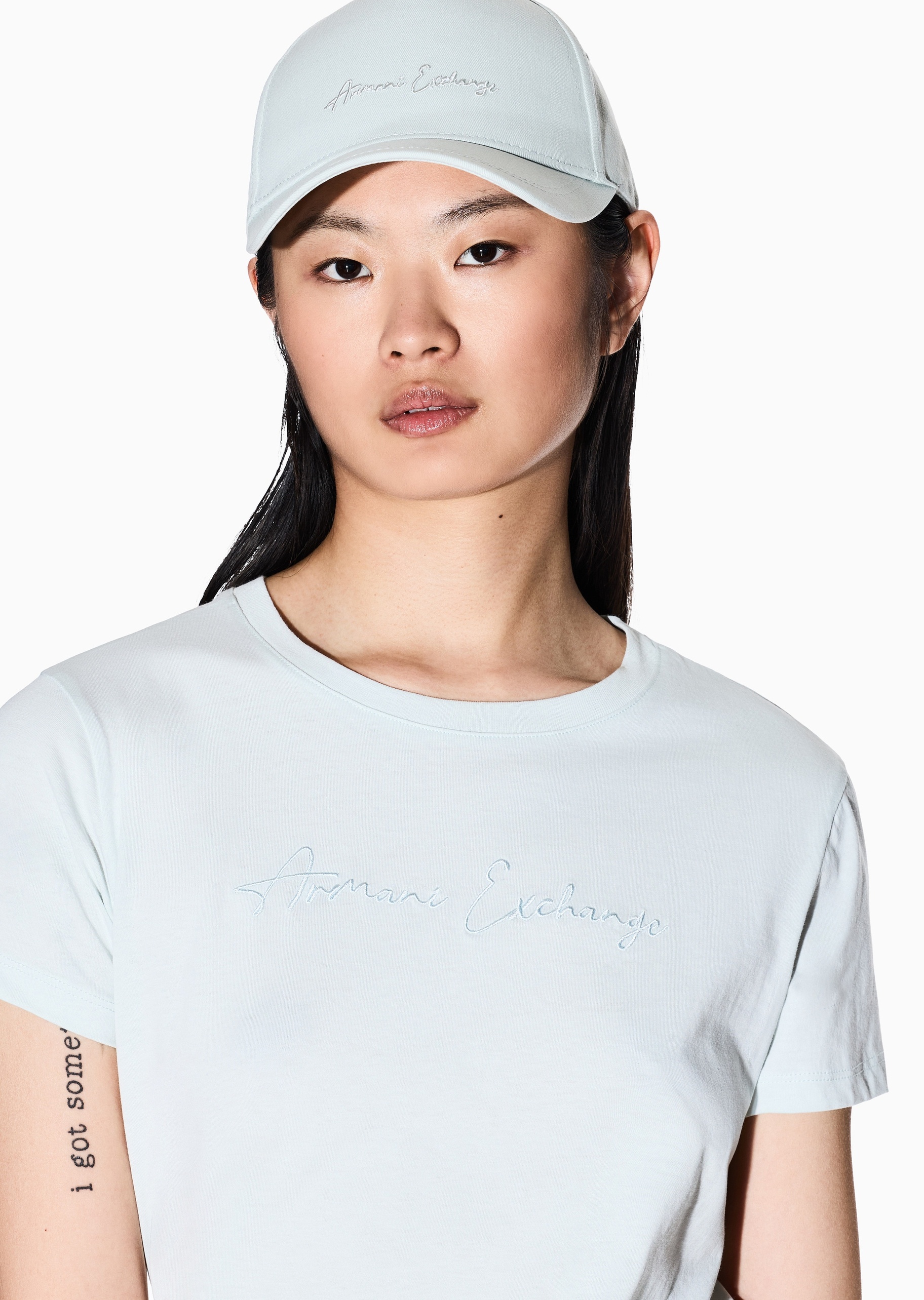 ARMANI EXCHANGE 女士全棉合身短袖圆领正肩徽标刺绣T恤