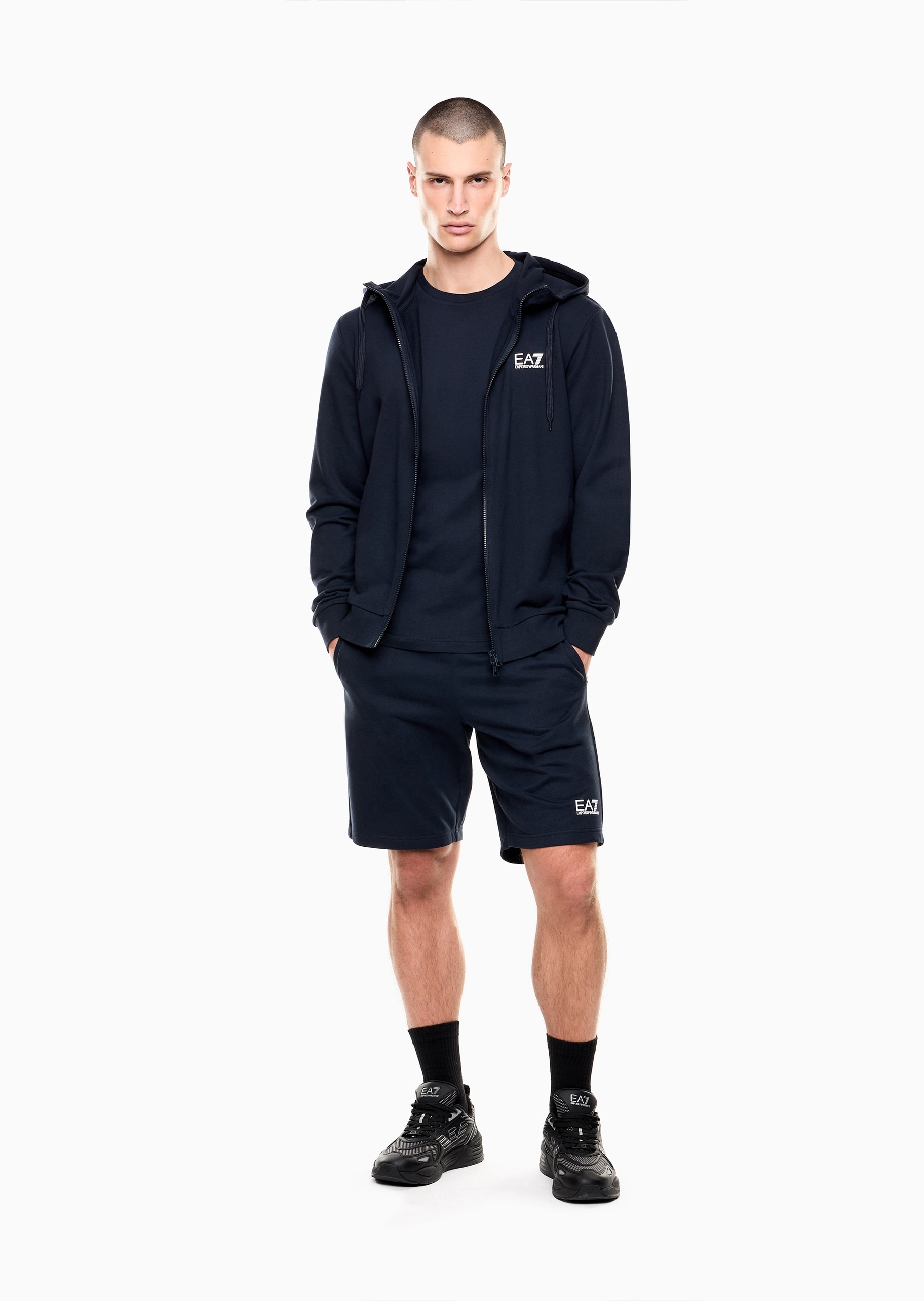 EA7 男士直筒运动纯棉户外健身训练短裤