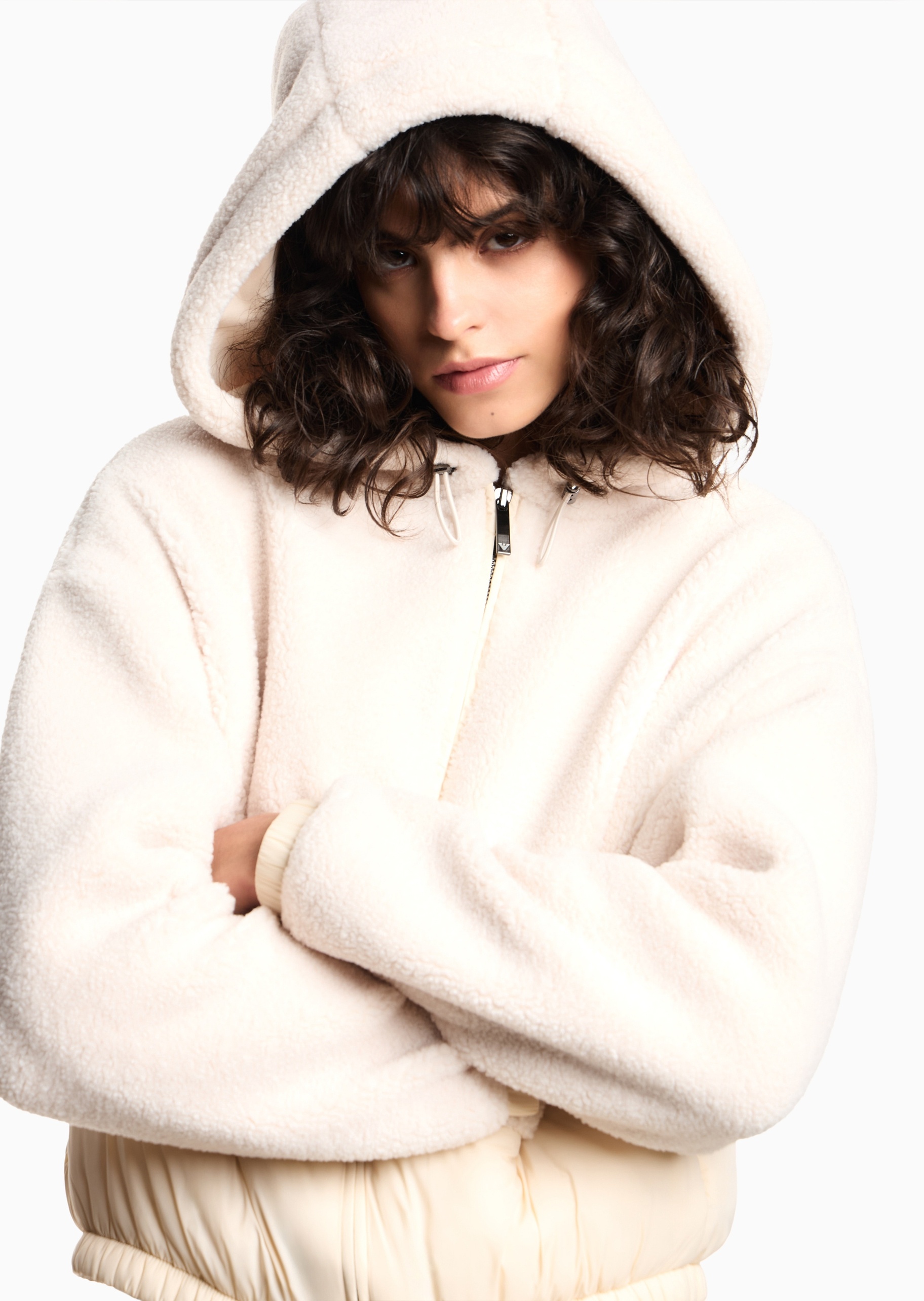 Emporio Armani 女士短款长袖连帽落肩拼接休闲拉链门襟棉服