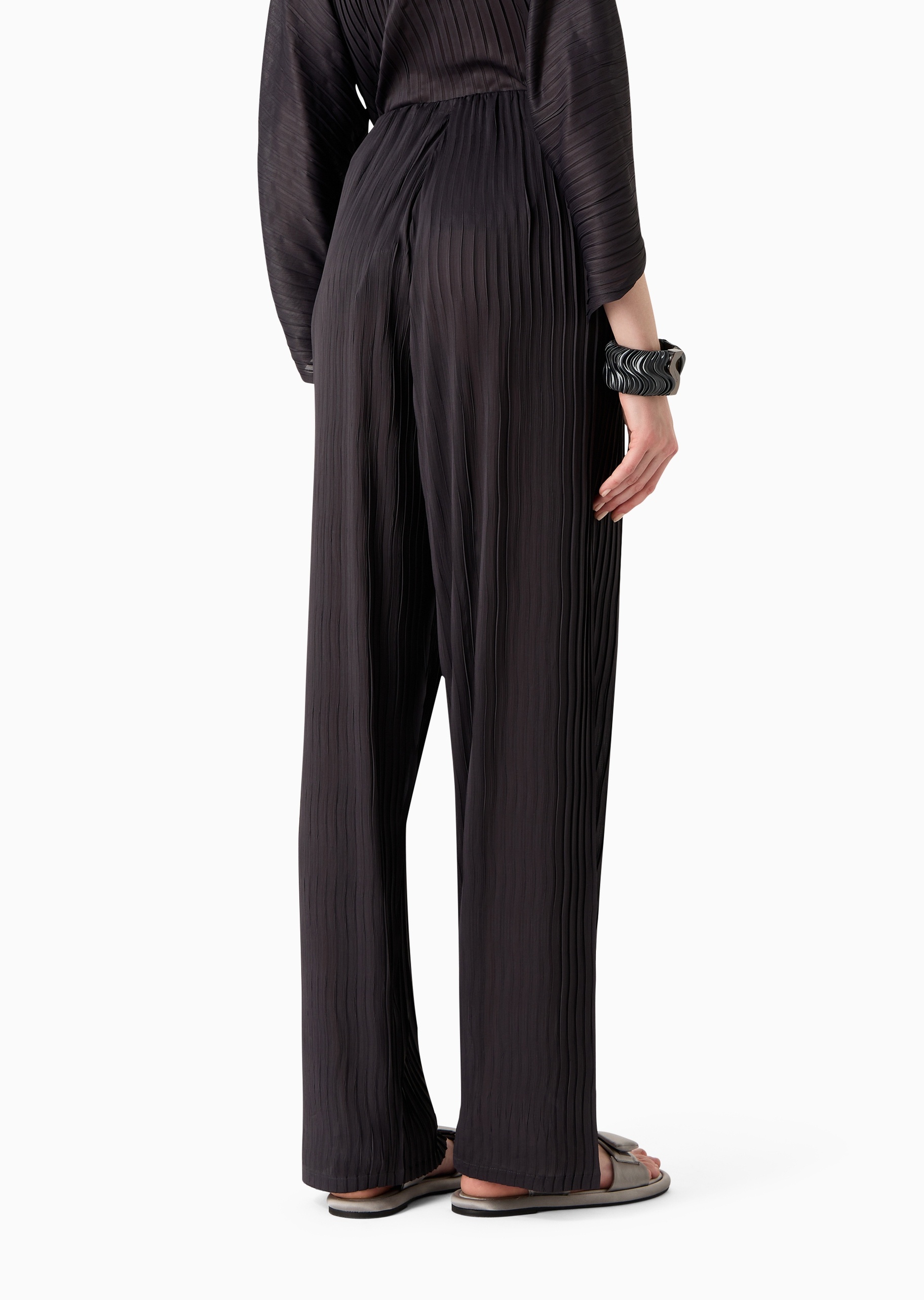 Giorgio Armani 女士宽松长款直筒缎面垂坠感波纹卫裤