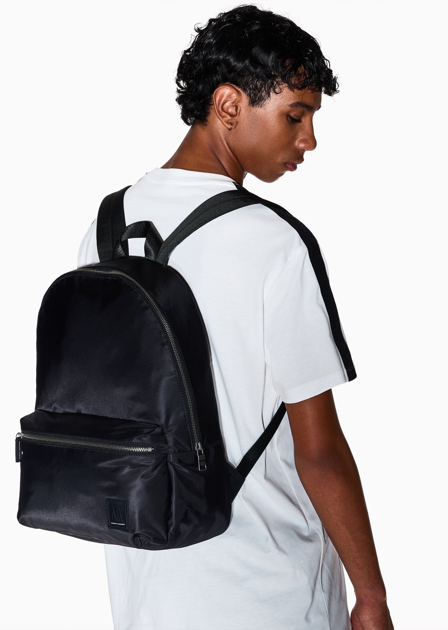 ARMANI EXCHANGE 男士运动风通勤大容量休闲双肩背包
