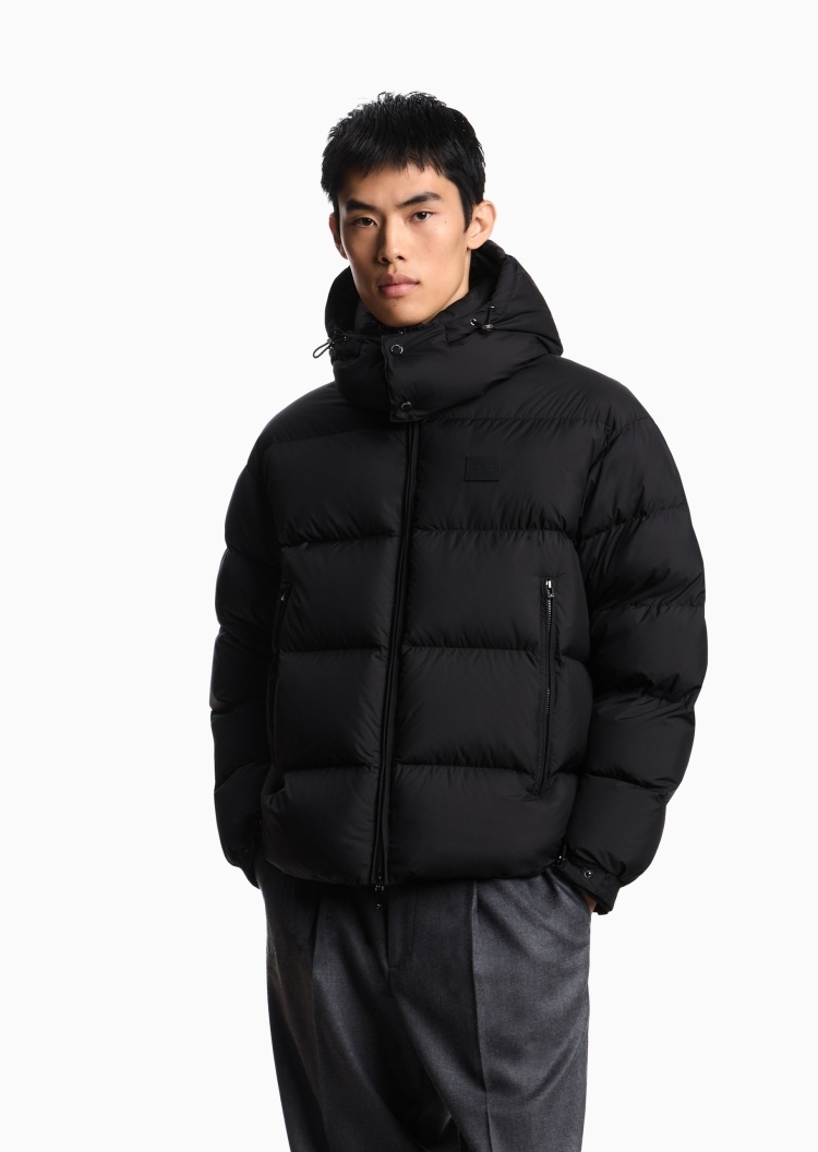 Emporio Armani 男士短款连帽拉链门襟面包服羽绒服