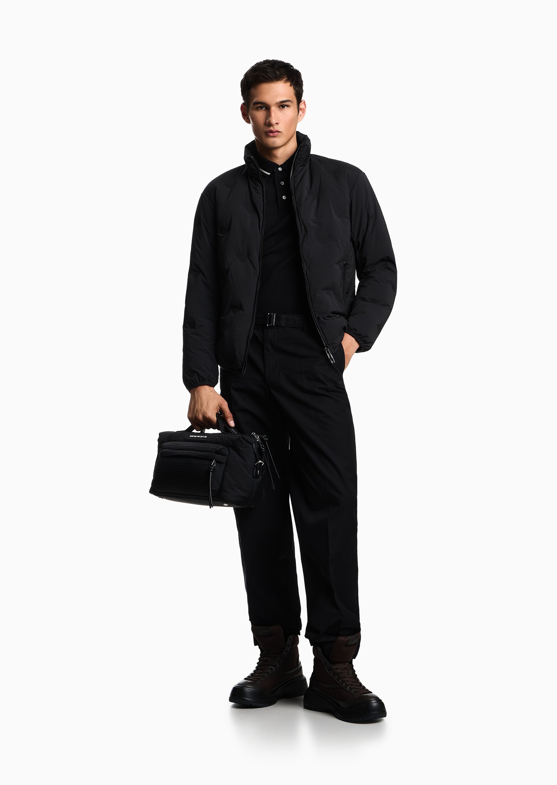 Emporio Armani 男士短款立领通体鹰标拉链羽绒服