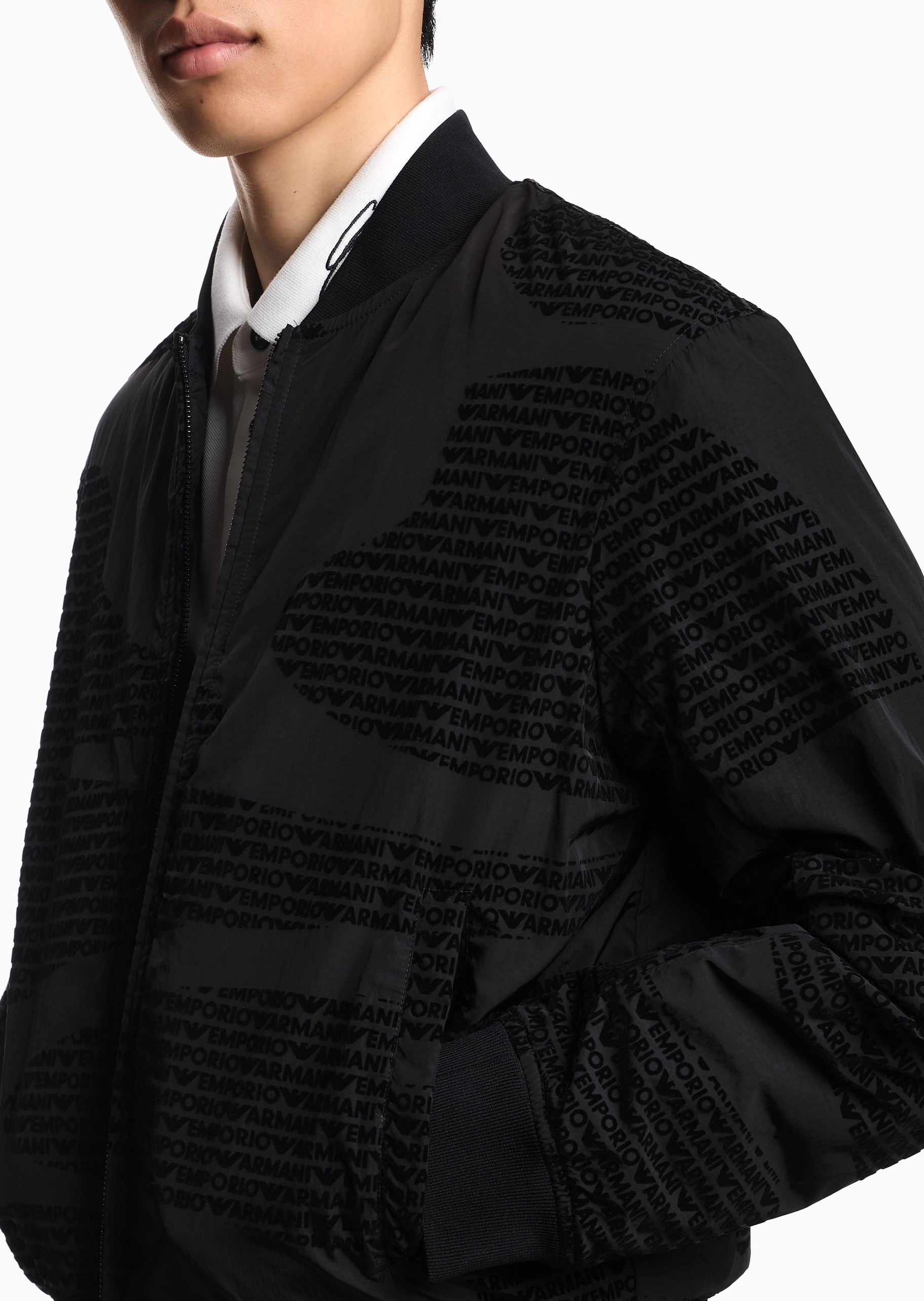 Emporio Armani 男士80白鸭绒棒球领通勤羽绒服外套