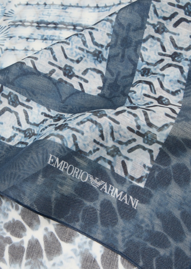 Emporio Armani 女士正方形几何印花撞色饰边丝巾