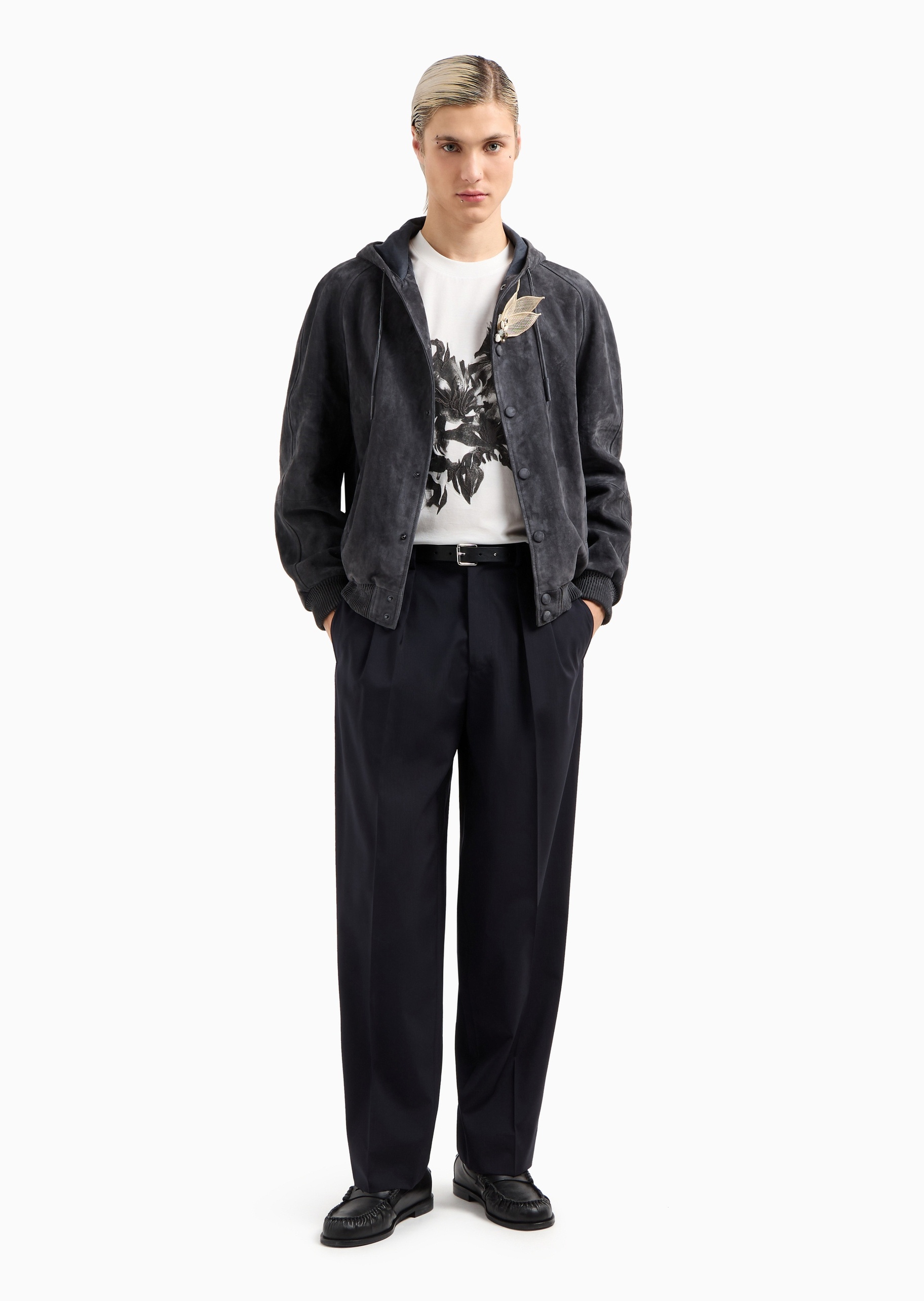Emporio Armani 男士莱赛尔合身短袖圆领正肩花卉刺绣T恤
