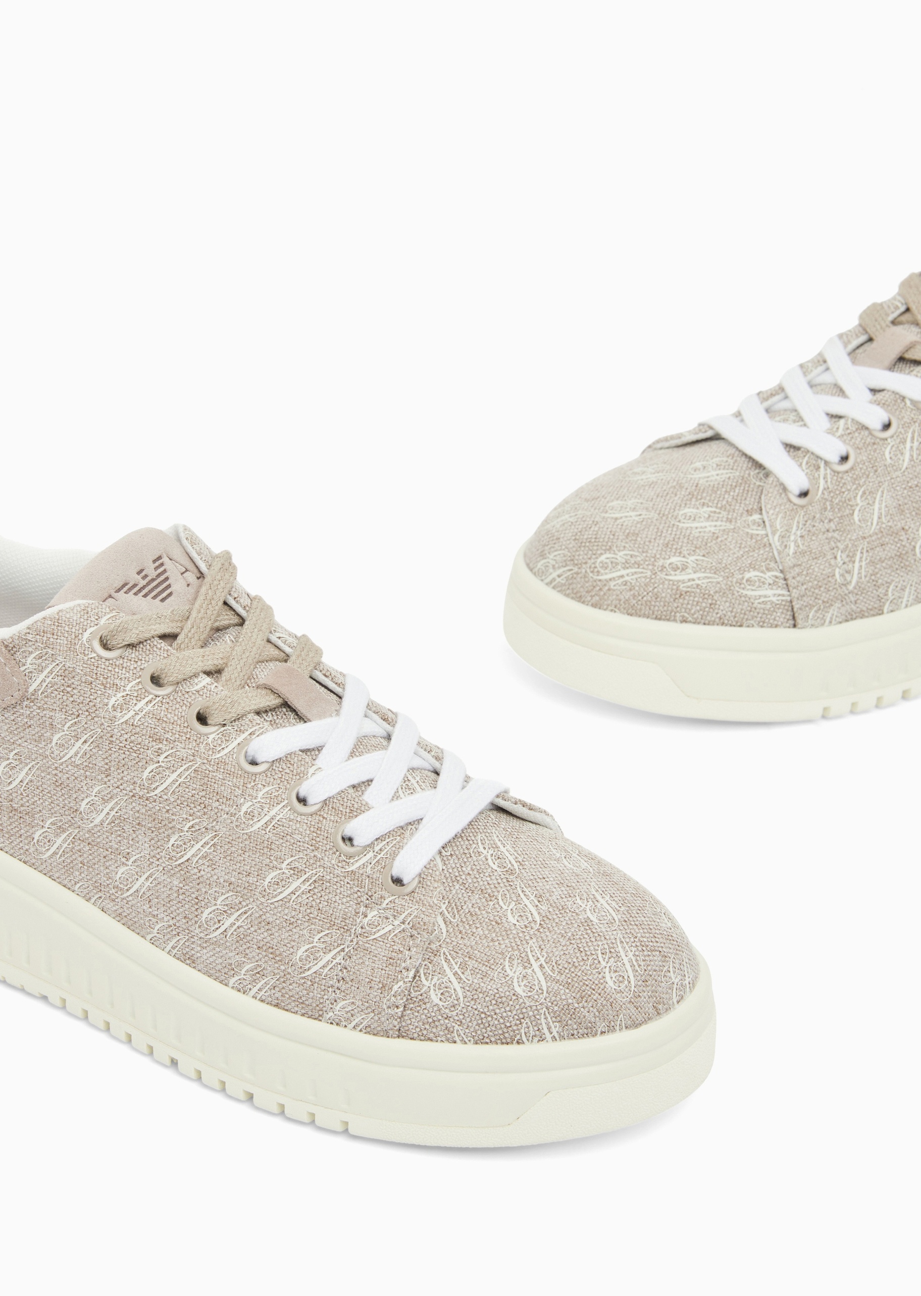 Emporio Armani 女士系带低帮通体徽标休闲时尚运动鞋