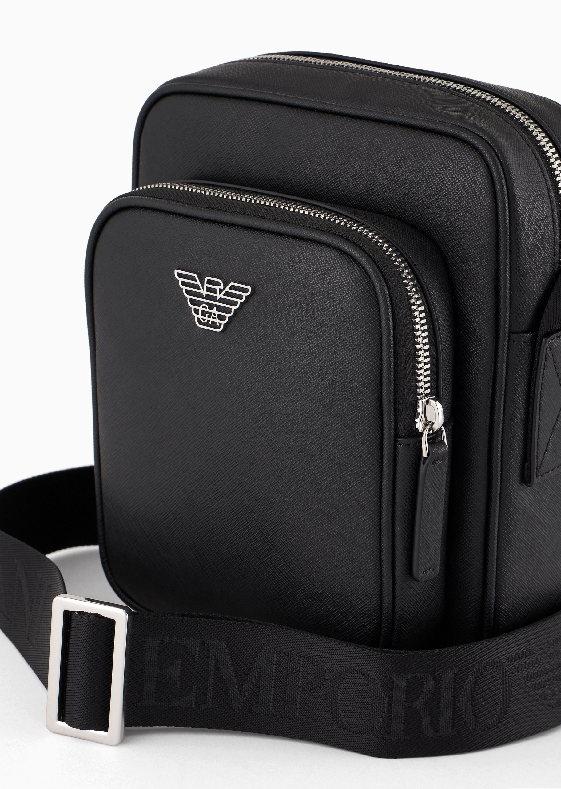 Emporio Armani 男士商务休闲通勤简约拉链单肩斜挎邮差包