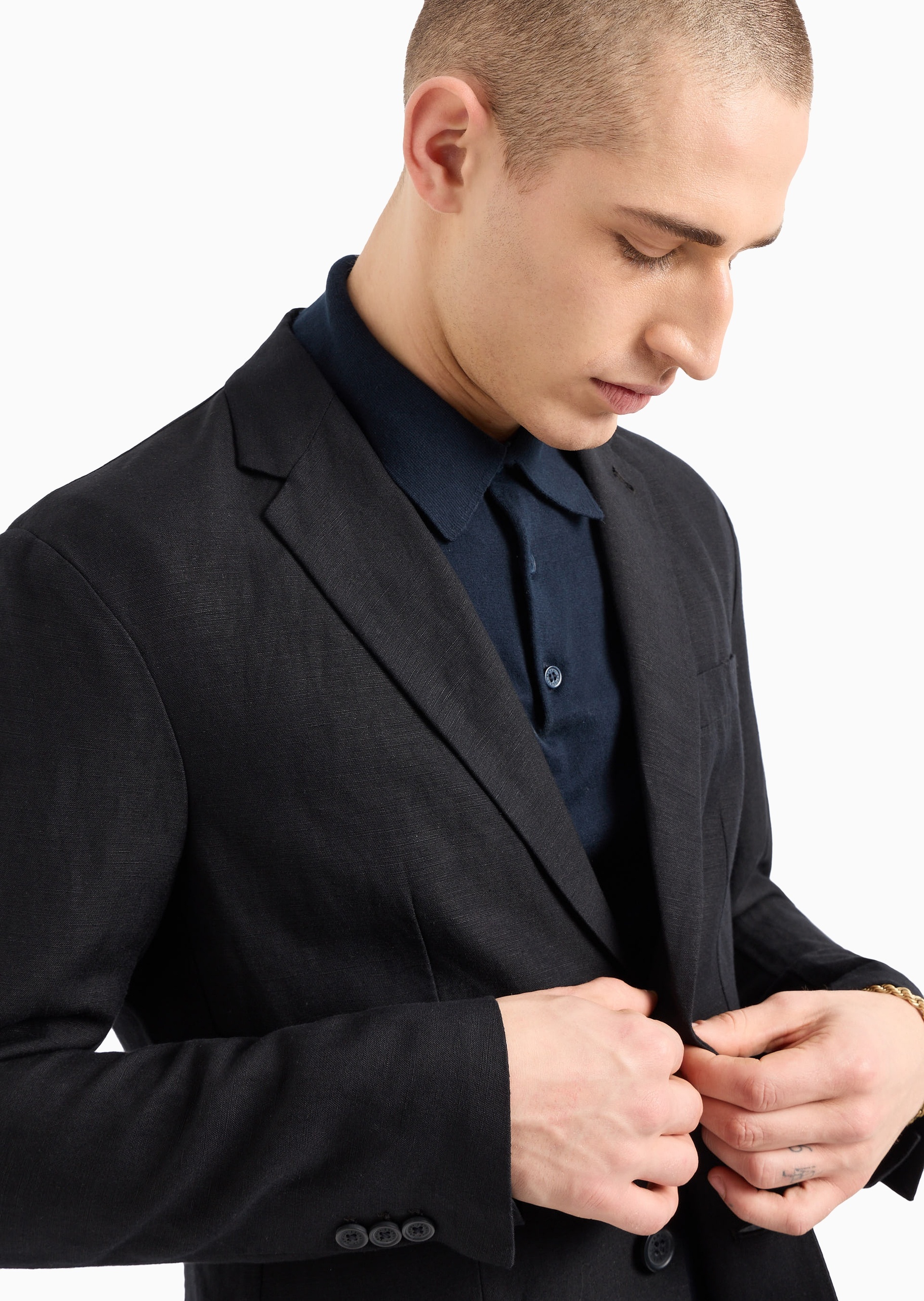 ARMANI EXCHANGE 男士合身长袖平驳领单排扣纯色西装外套