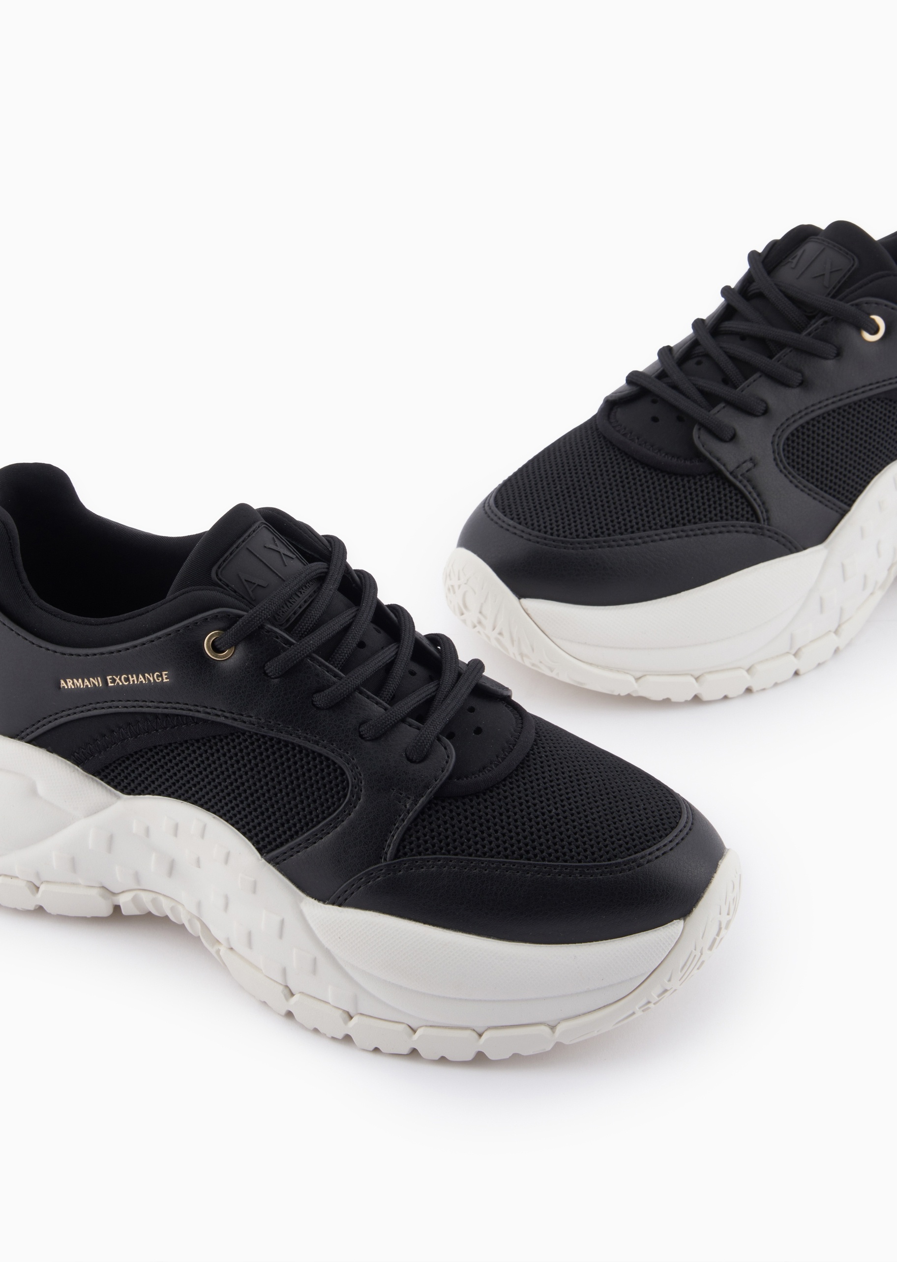ARMANI EXCHANGE 女士系带低帮厚底网面时尚运动鞋