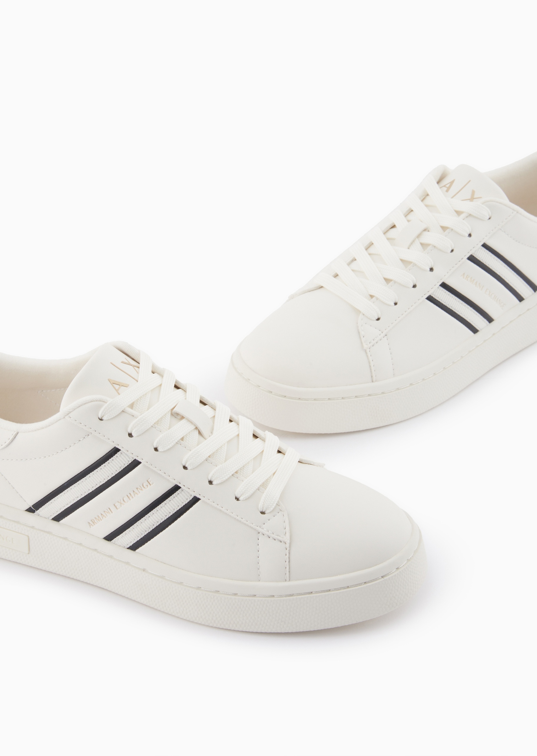 ARMANI EXCHANGE 女士系带低帮圆头平底板鞋运动鞋