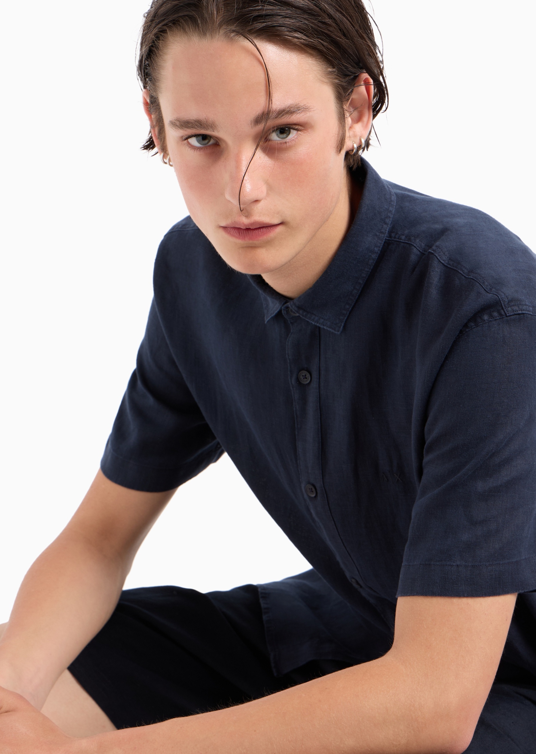 ARMANI EXCHANGE 男士亚麻合身短袖翻领纽扣纯色衬衫